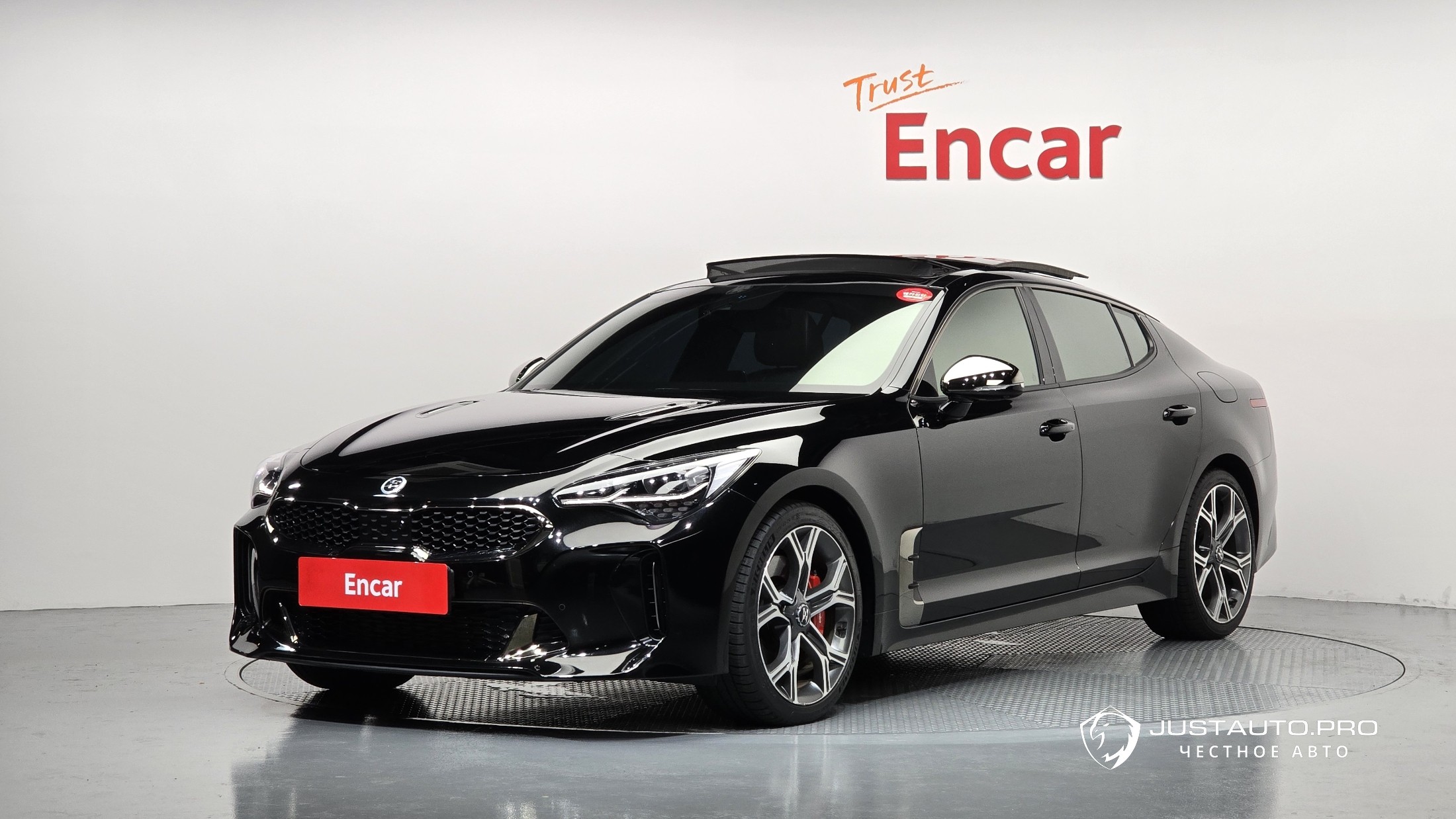 Автомобиль Kia Stinger