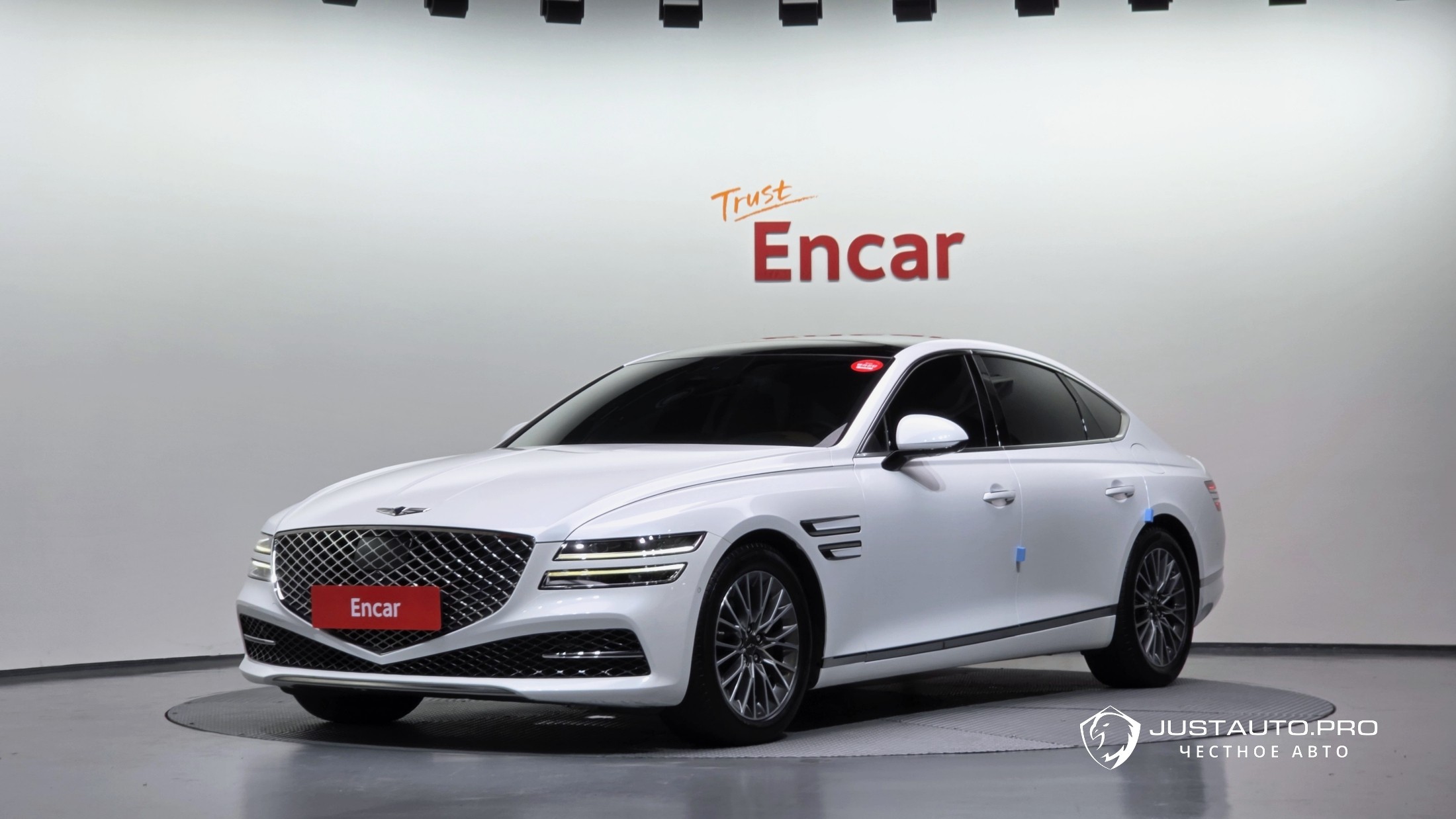 Автомобиль Genesis G80