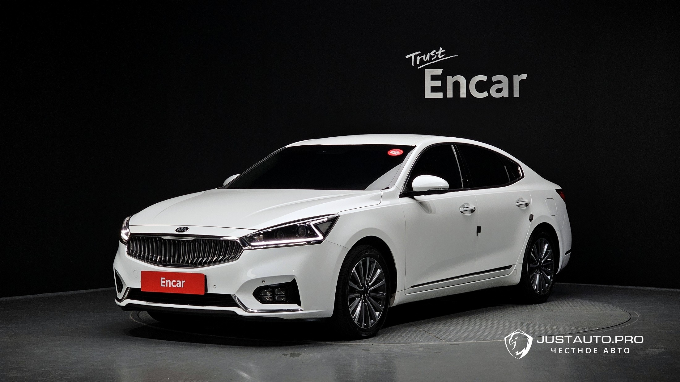 Автомобиль Kia K7