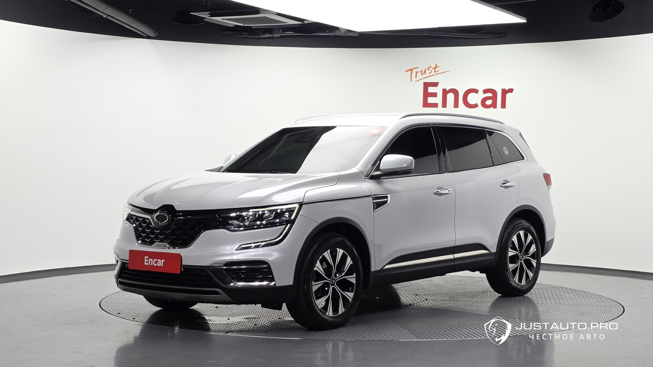 Автомобиль Renault-KoreaSamsung QM6