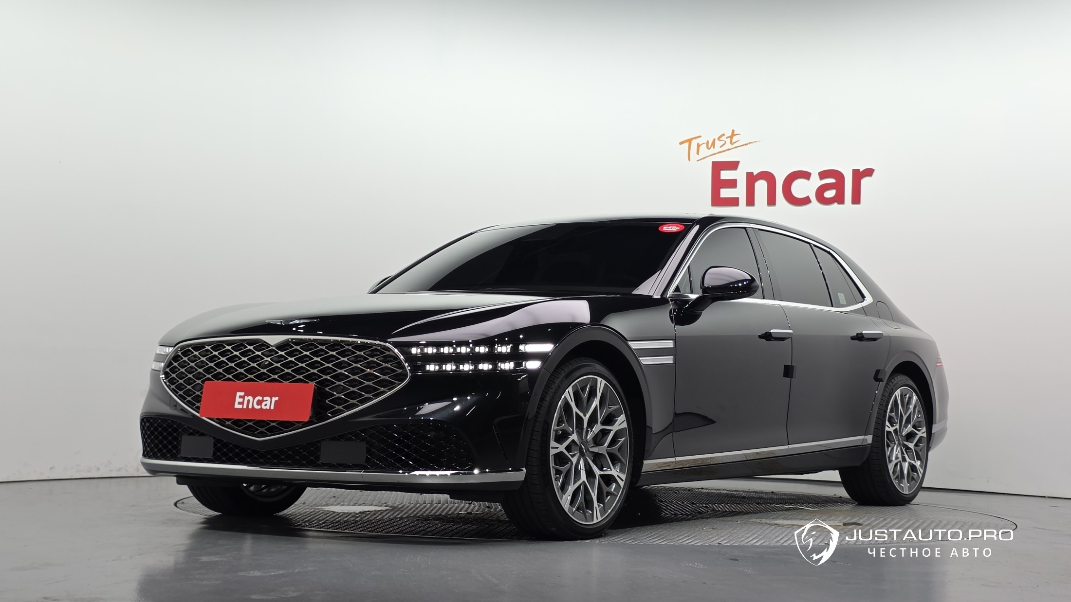 Автомобиль Genesis G90