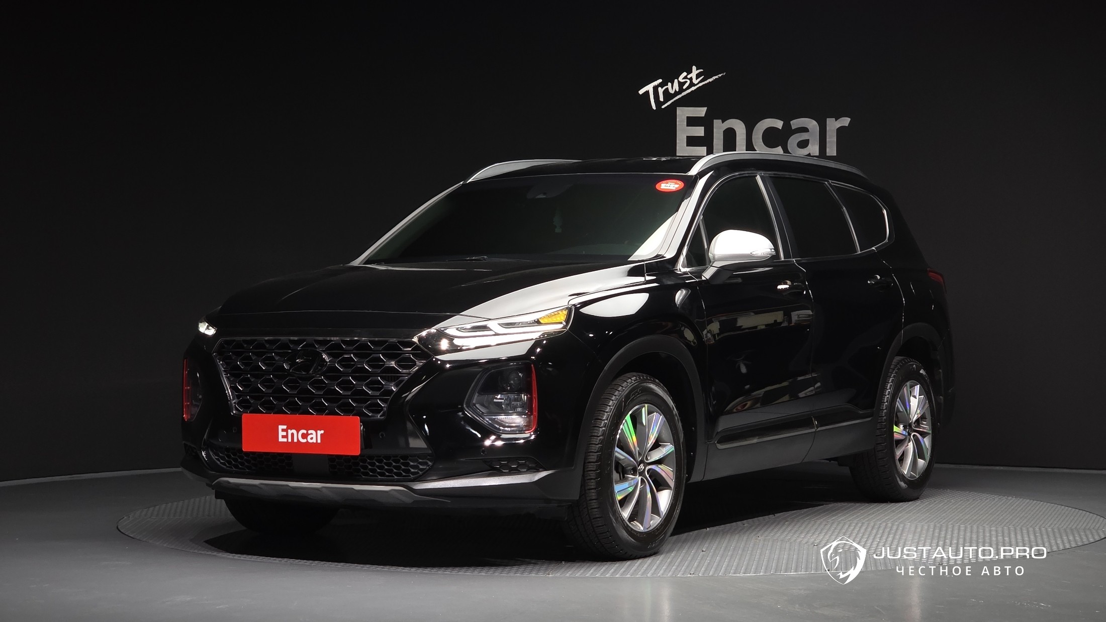 Автомобиль Hyundai Santafe