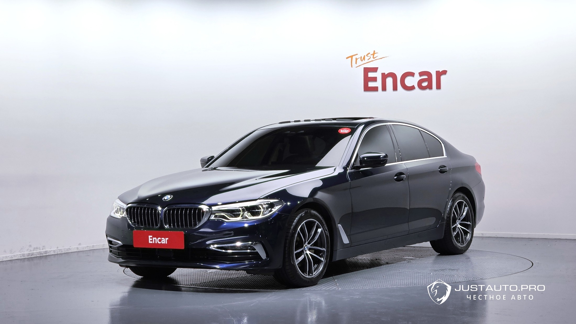 Автомобиль BMW 5-Series
