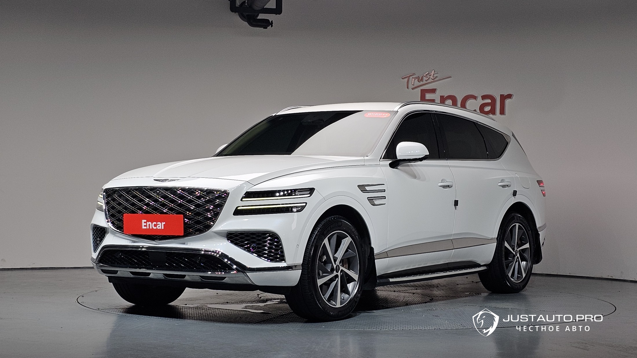 Автомобиль Genesis GV80