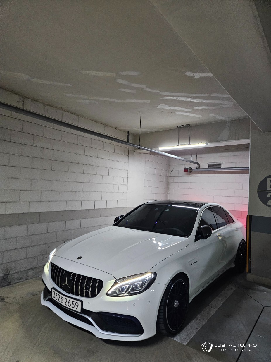 Автомобиль Mercedes-Benz C-Class