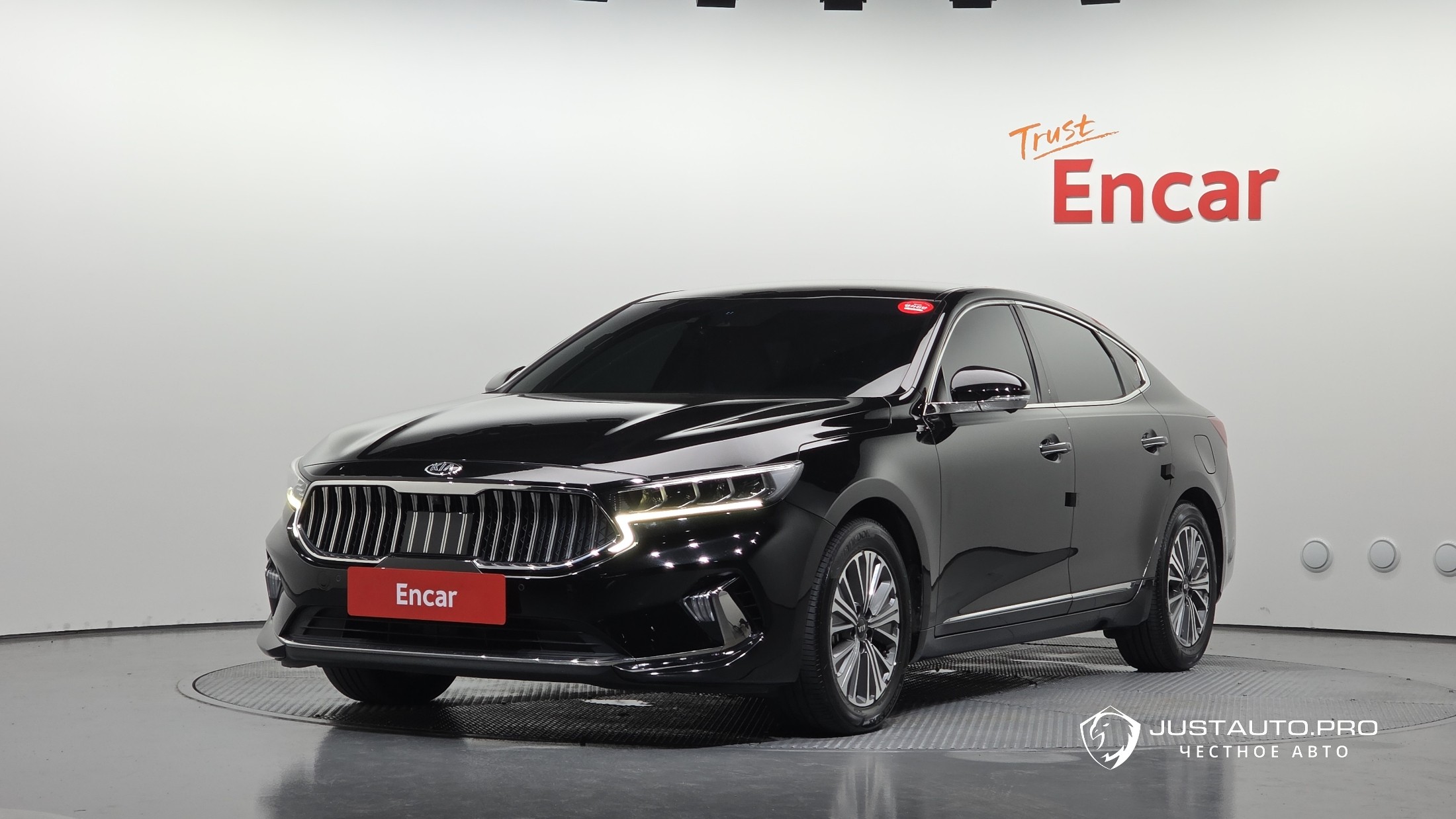 Автомобиль Kia K7