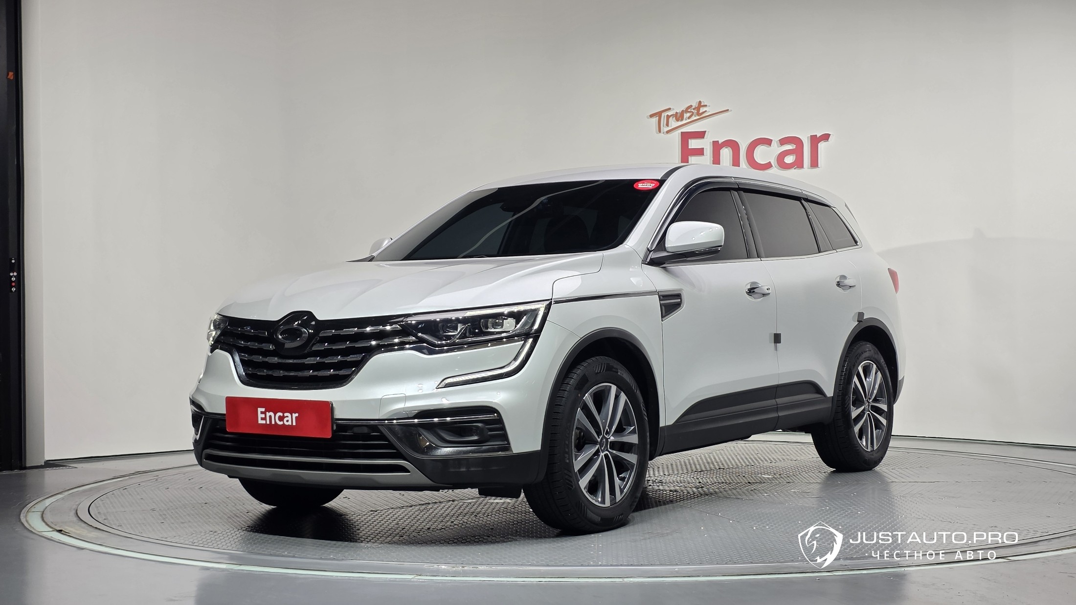 Автомобиль Renault-KoreaSamsung QM6