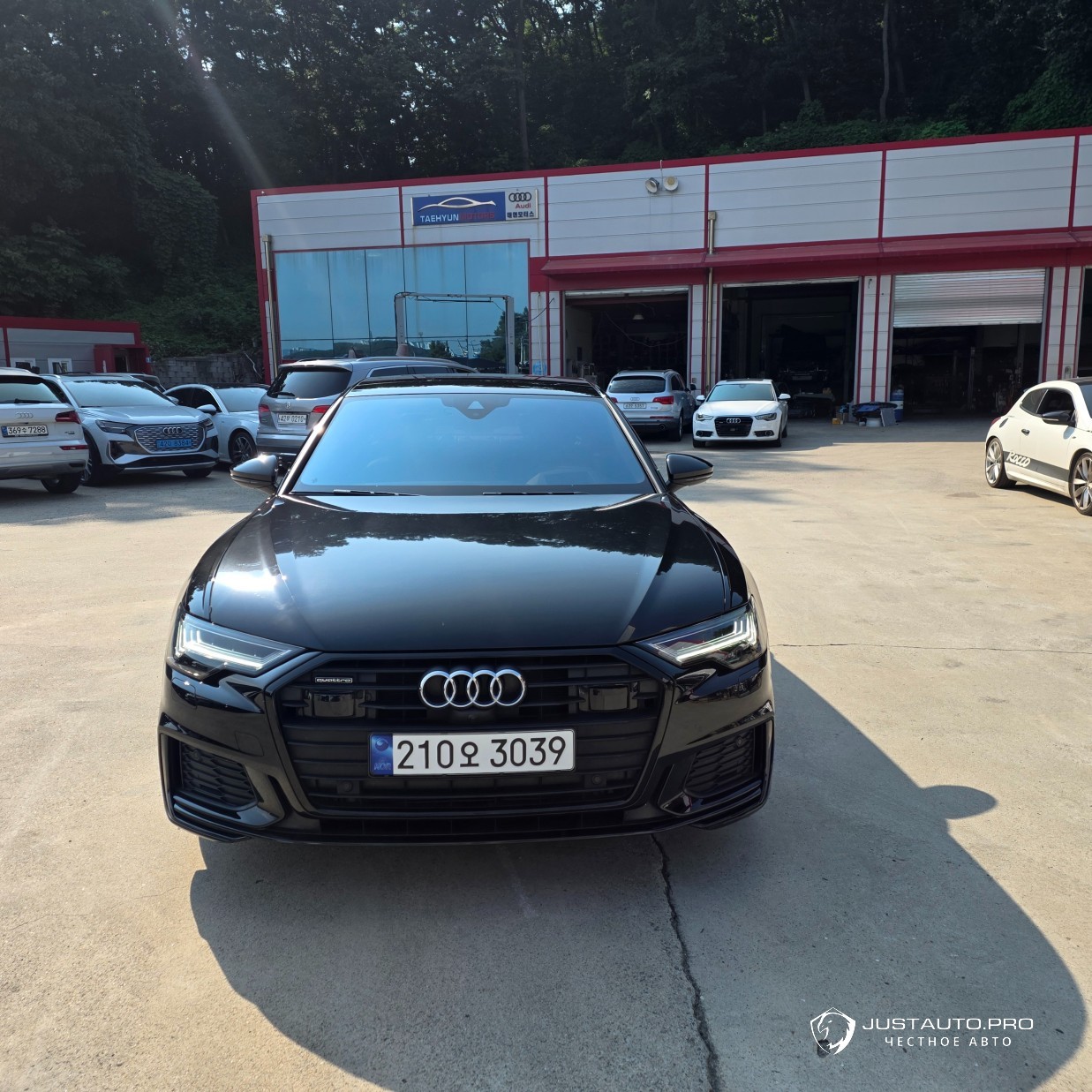 Автомобиль Audi A6