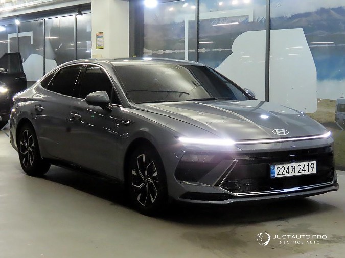 Автомобиль Hyundai Sonata