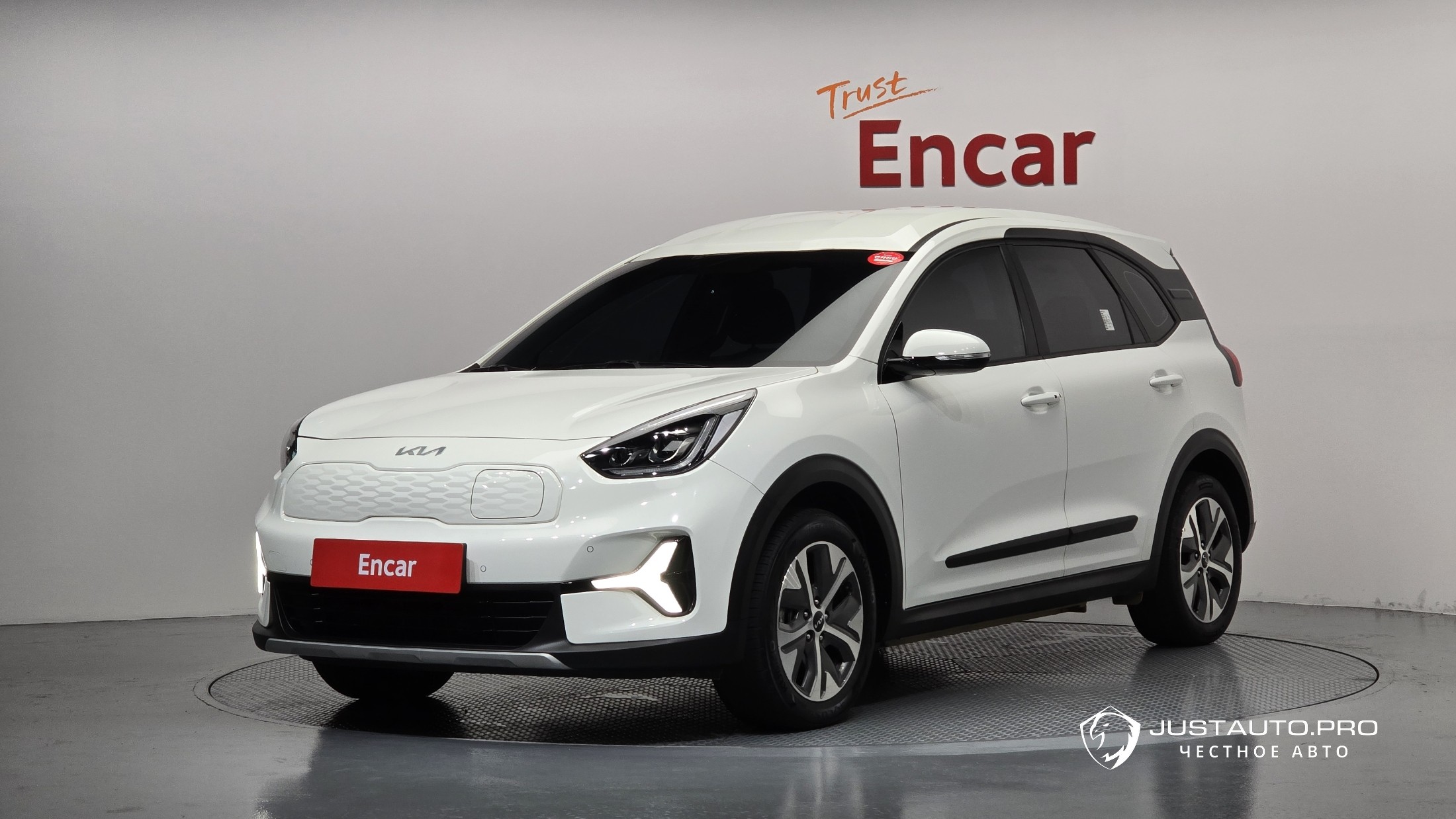 Автомобиль Kia Niro