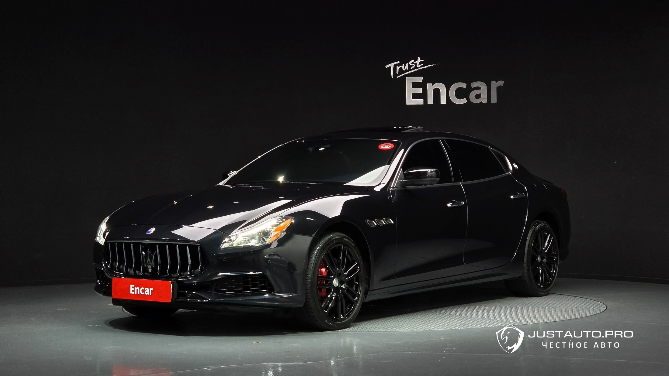 Автомобиль Maserati Quattroporte