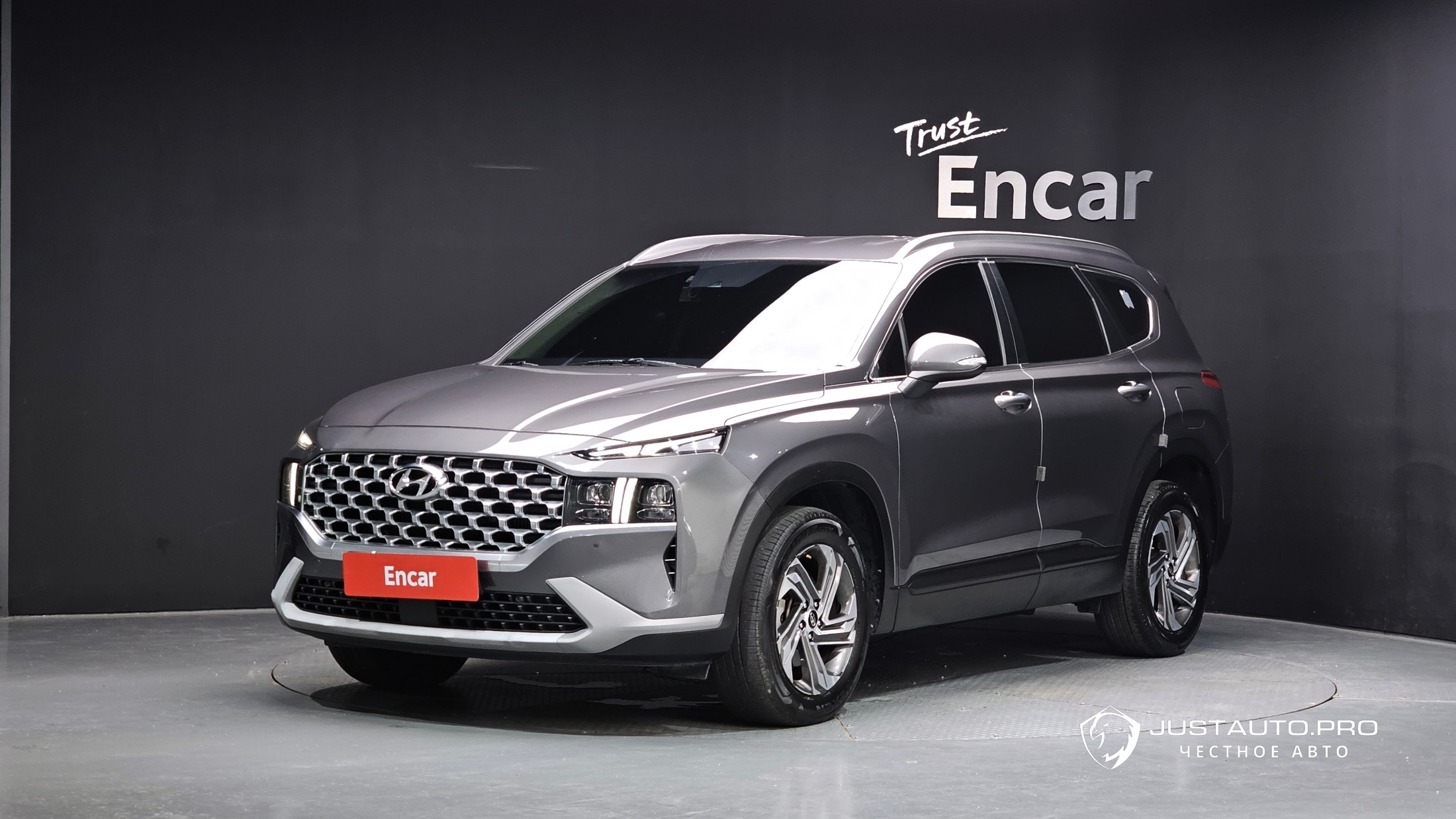 Автомобиль Hyundai Santafe