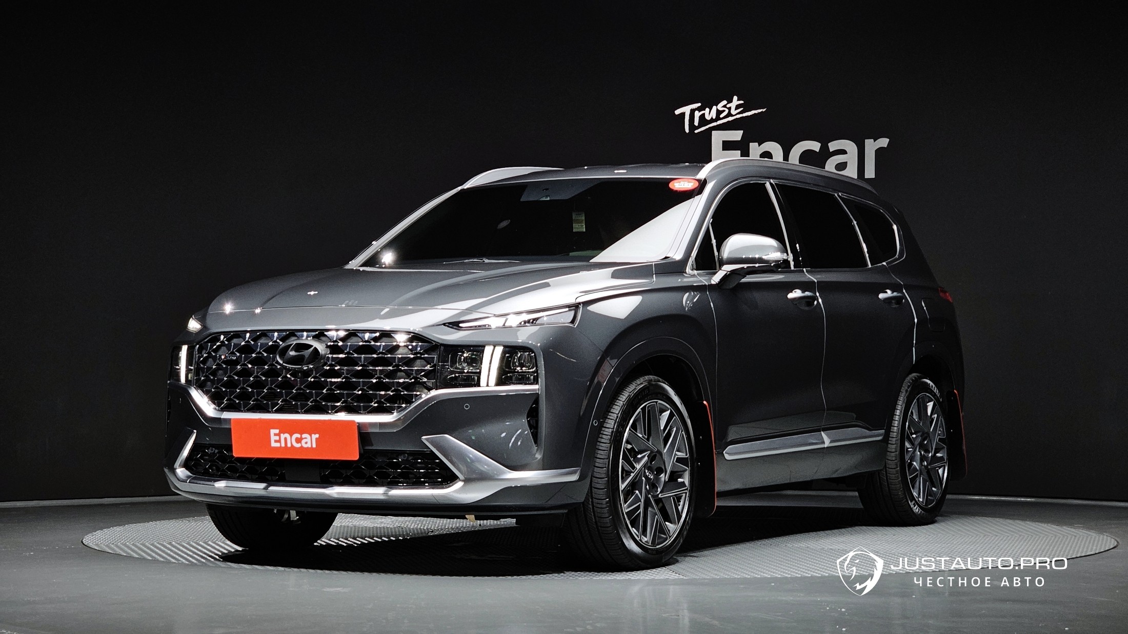 Автомобиль Hyundai Santafe