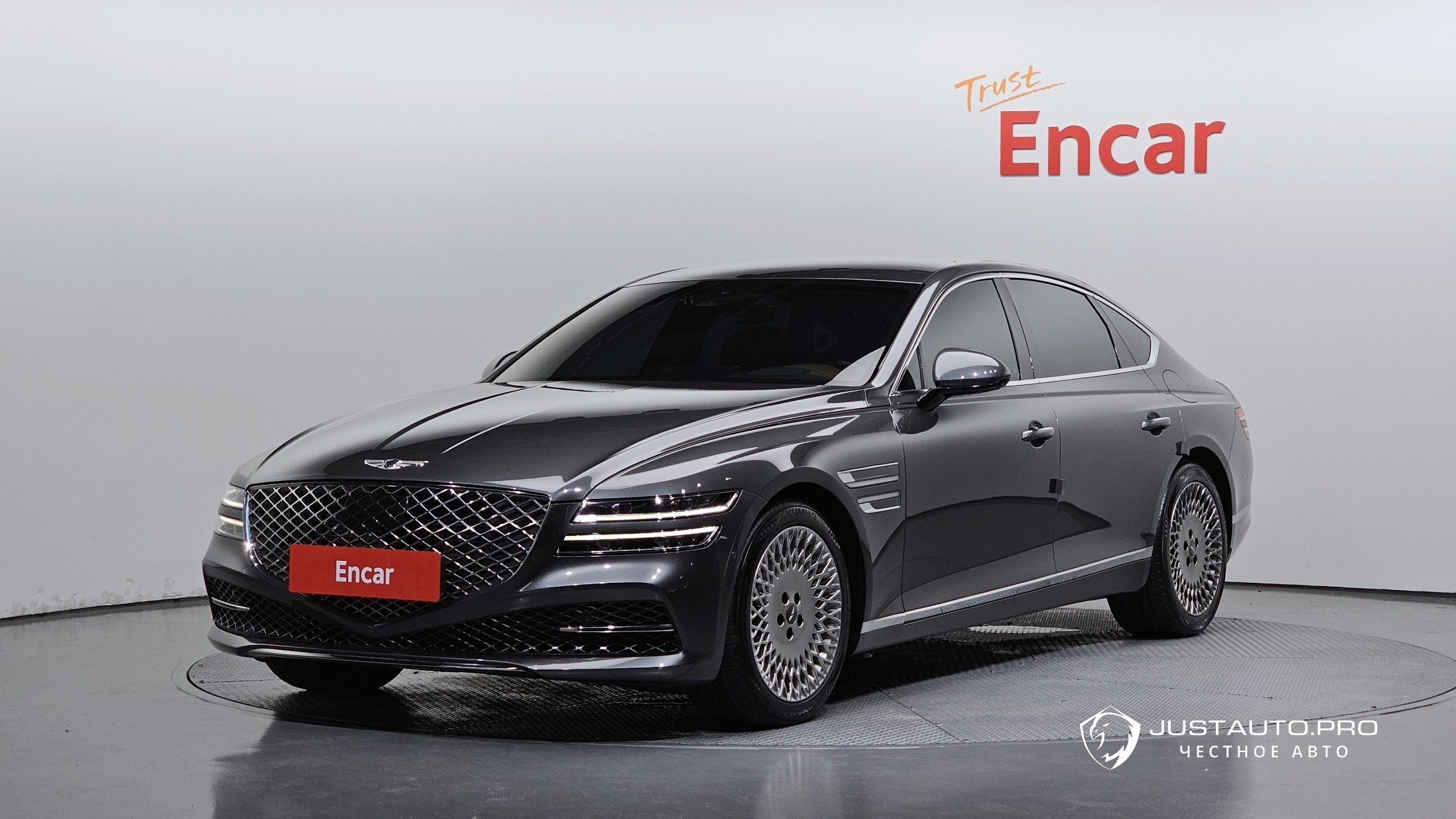 Автомобиль Genesis G80