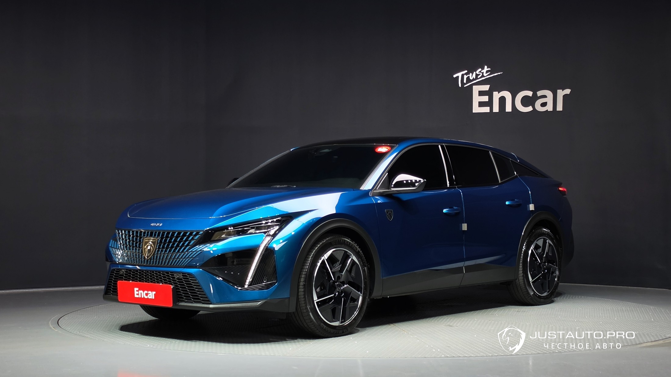 Автомобиль Peugeot 408