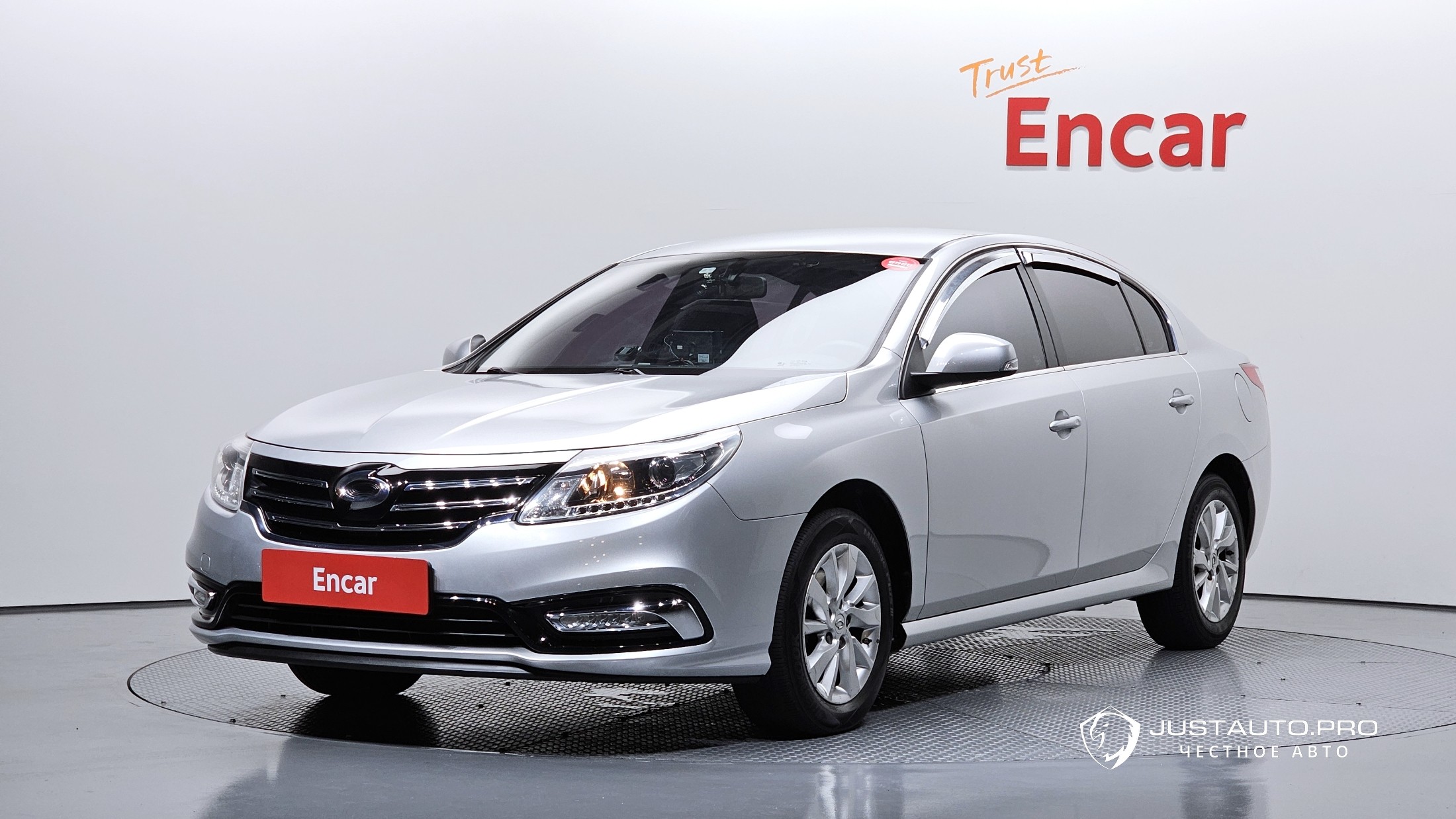 Автомобиль Renault-KoreaSamsung SM5 