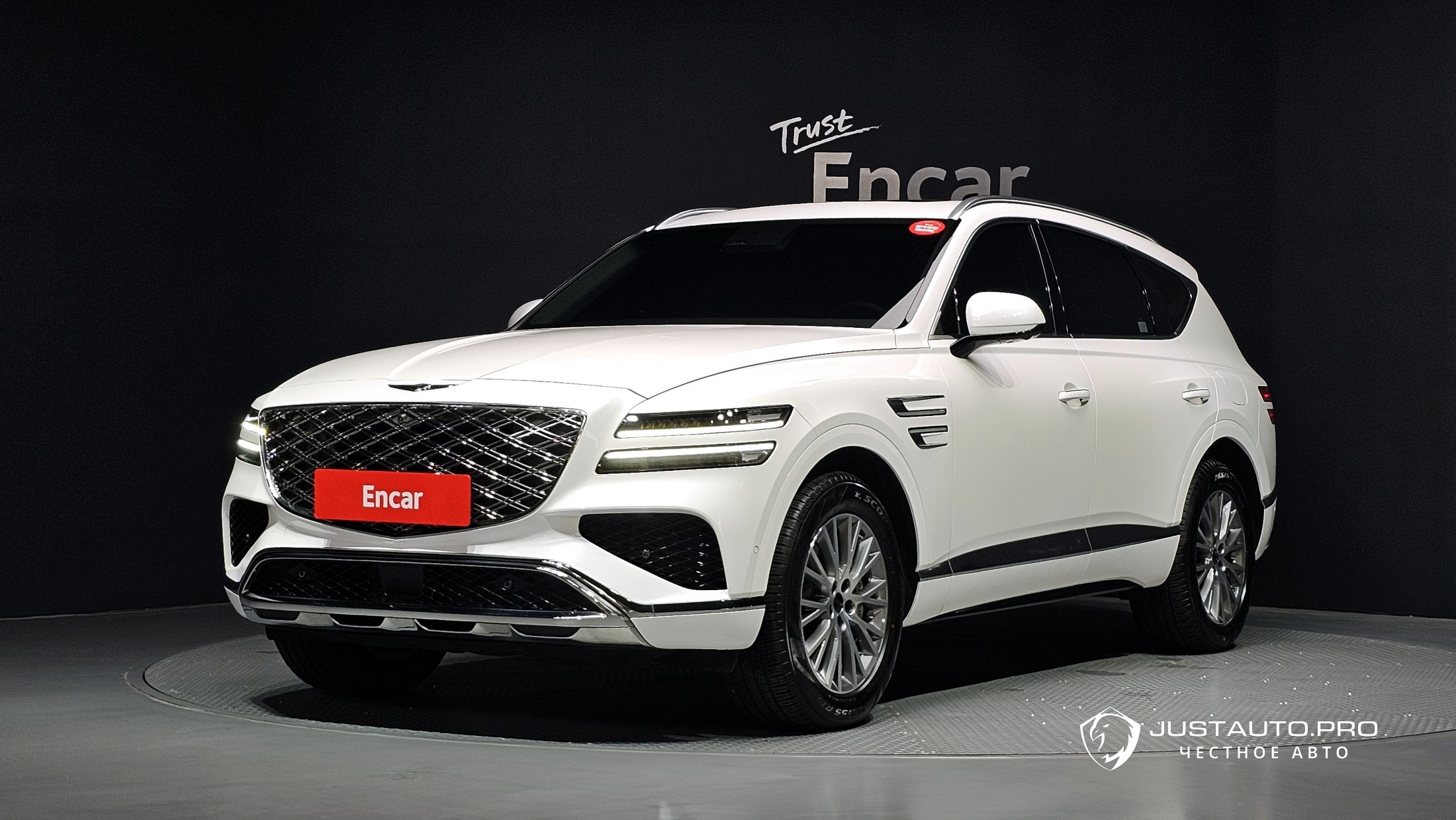 Автомобиль Genesis GV80