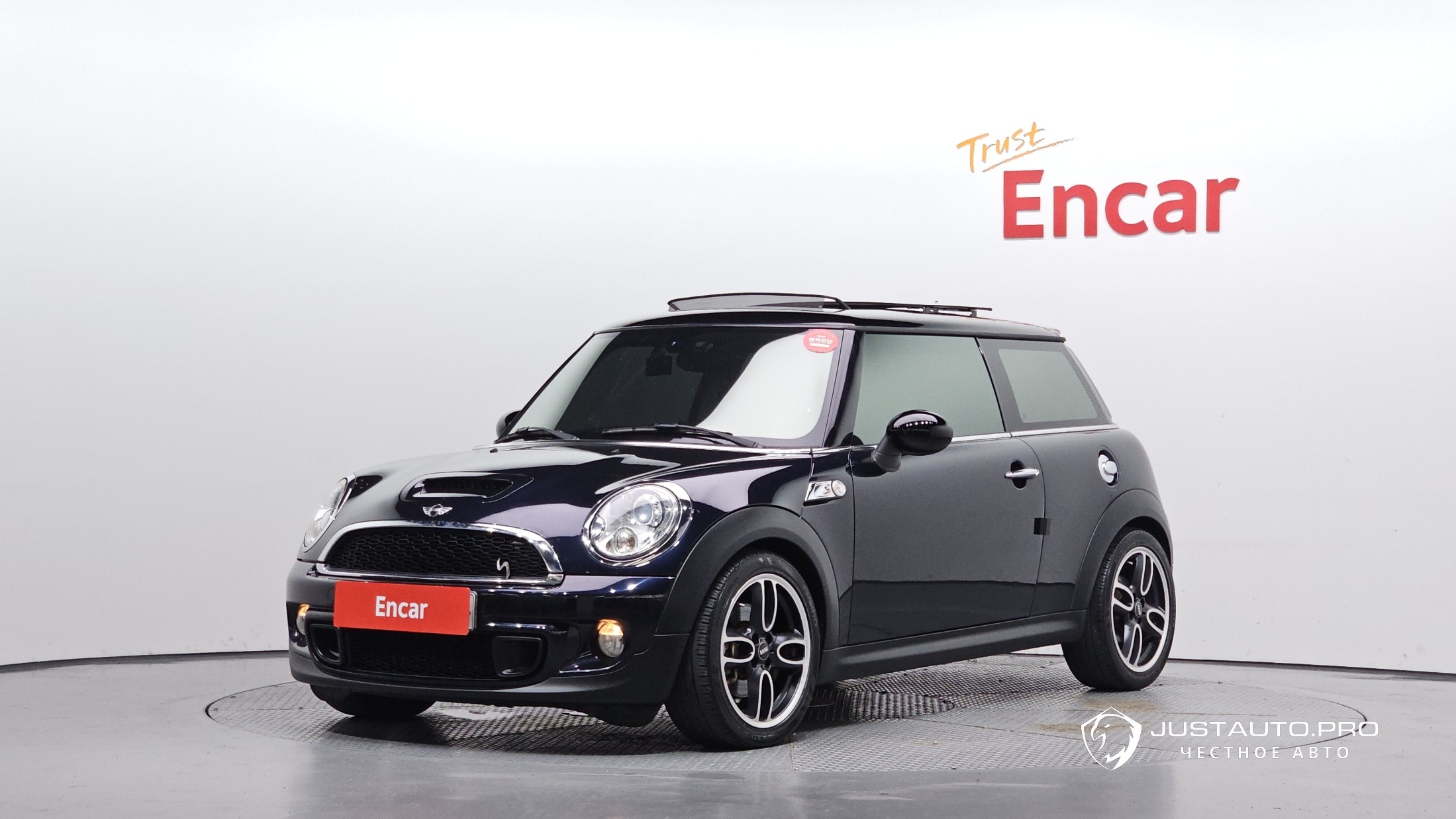 Автомобиль Mini Cooper
