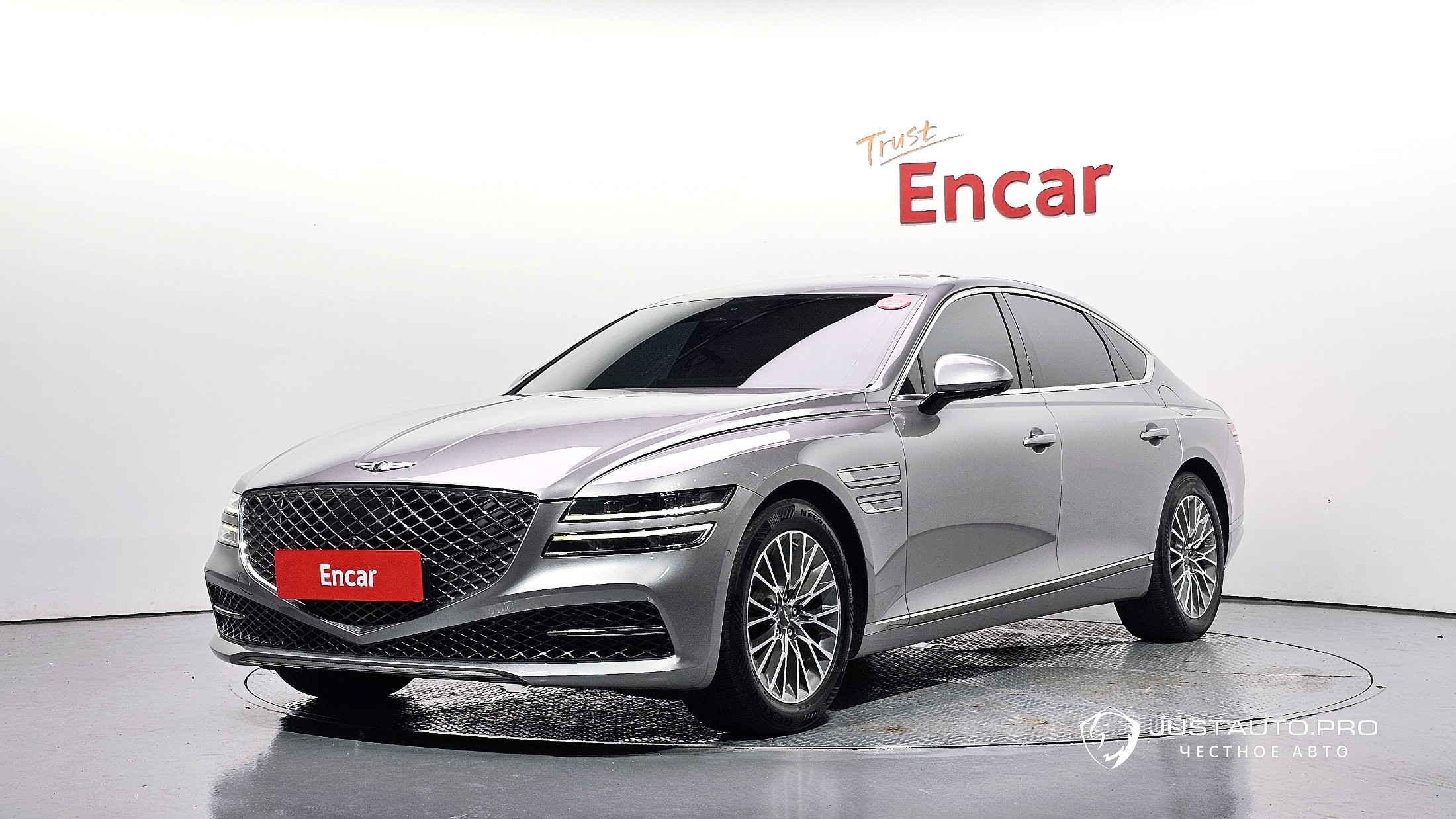 Автомобиль Genesis G80