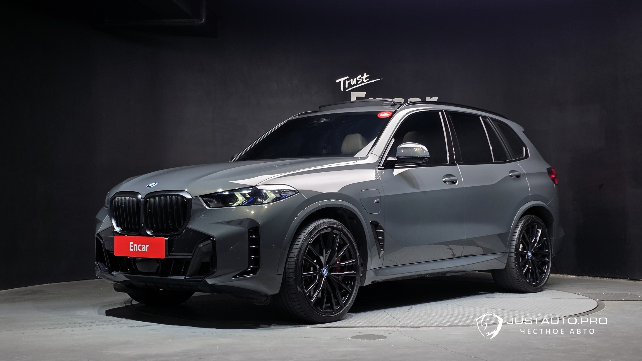 Автомобиль BMW X5