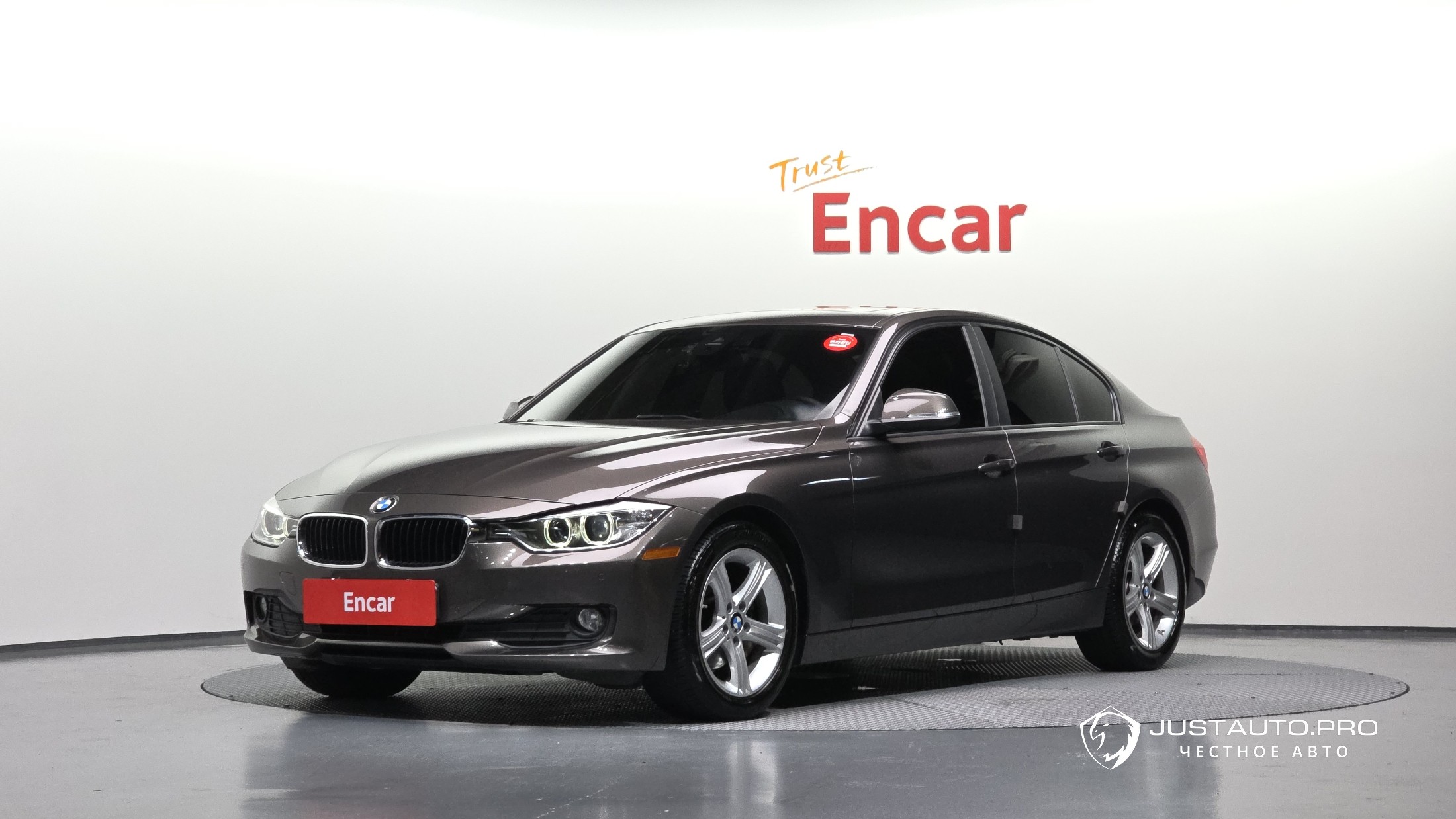 Автомобиль BMW 3-Series