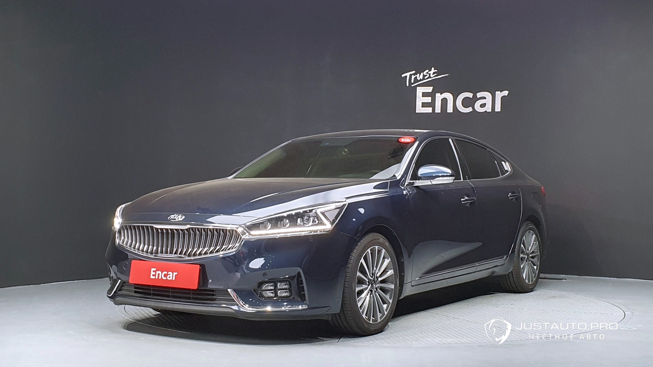 Автомобиль Kia K7