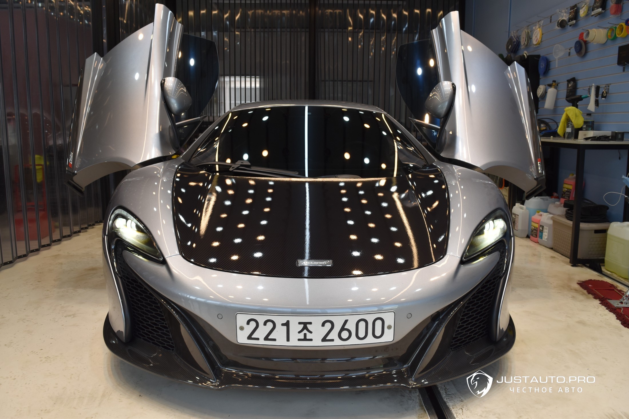 Автомобиль Mclaren 650S