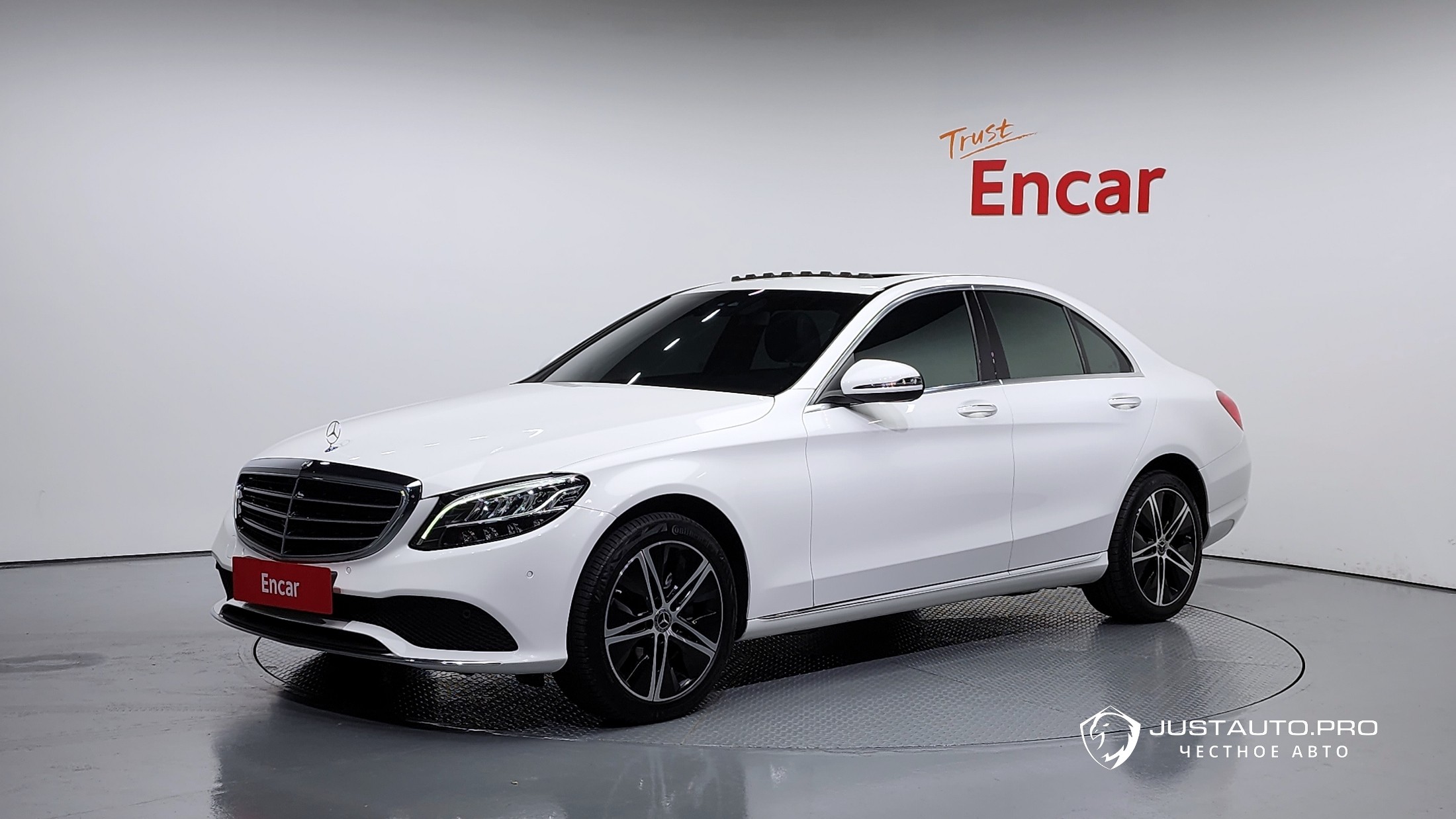 Автомобиль Mercedes-Benz C-Class