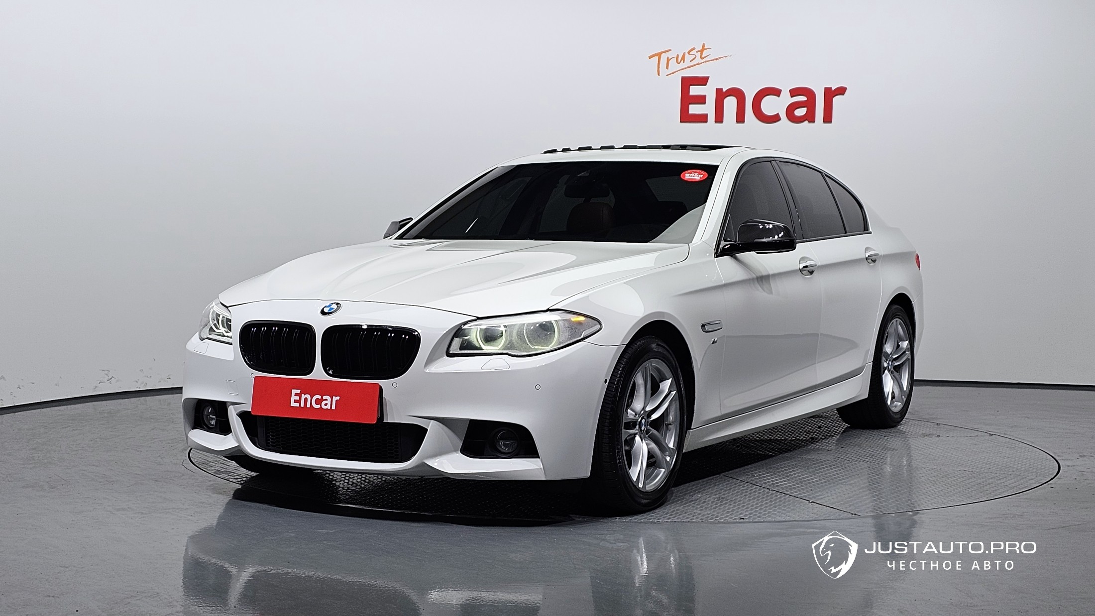 Автомобиль BMW 5-Series