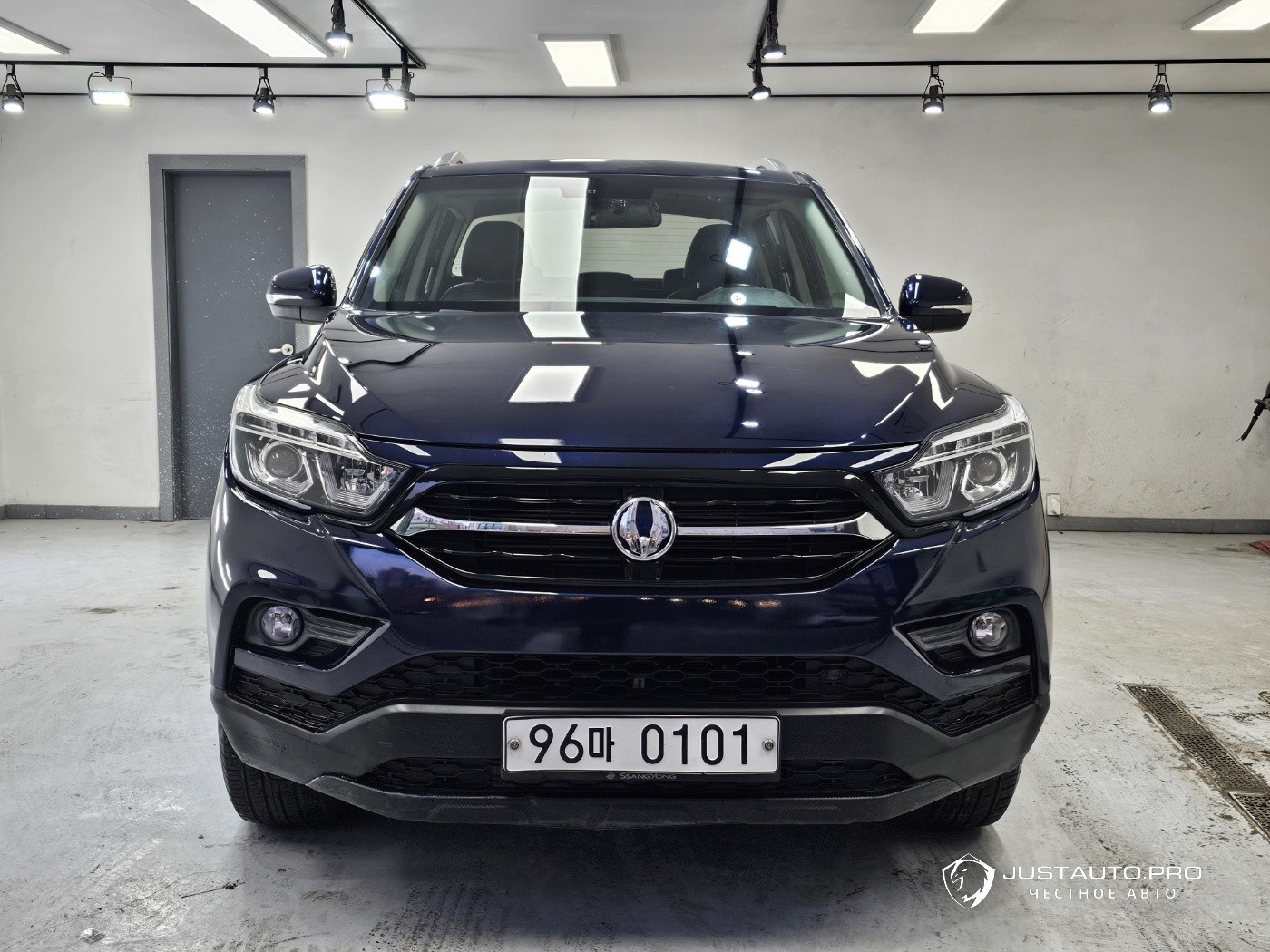 Автомобиль KG_Mobility_Ssangyong Rexton