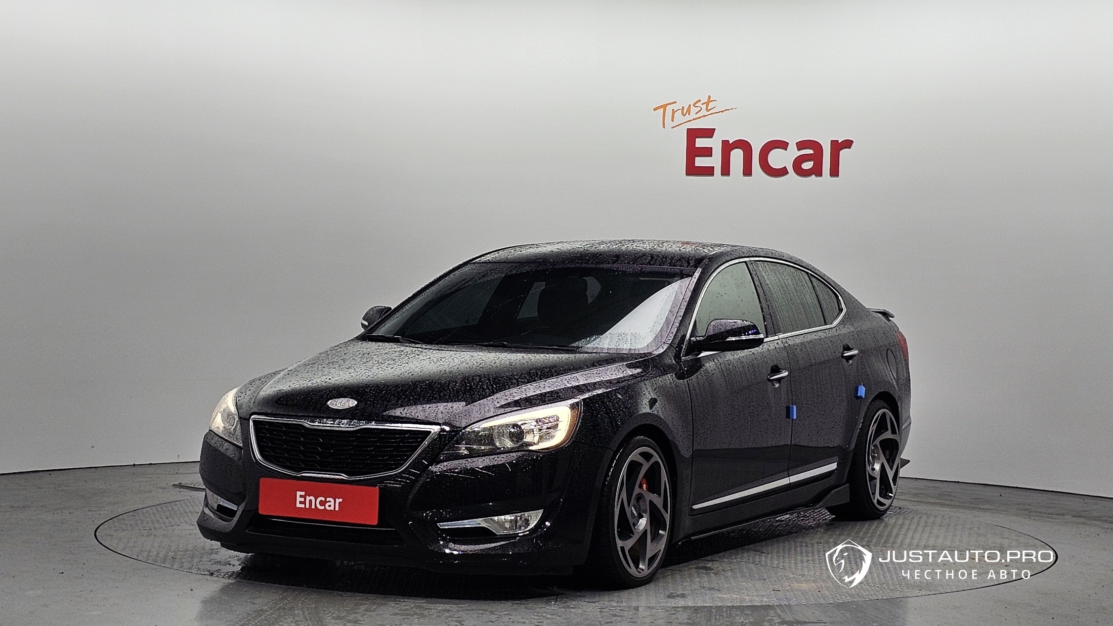Автомобиль Kia K7
