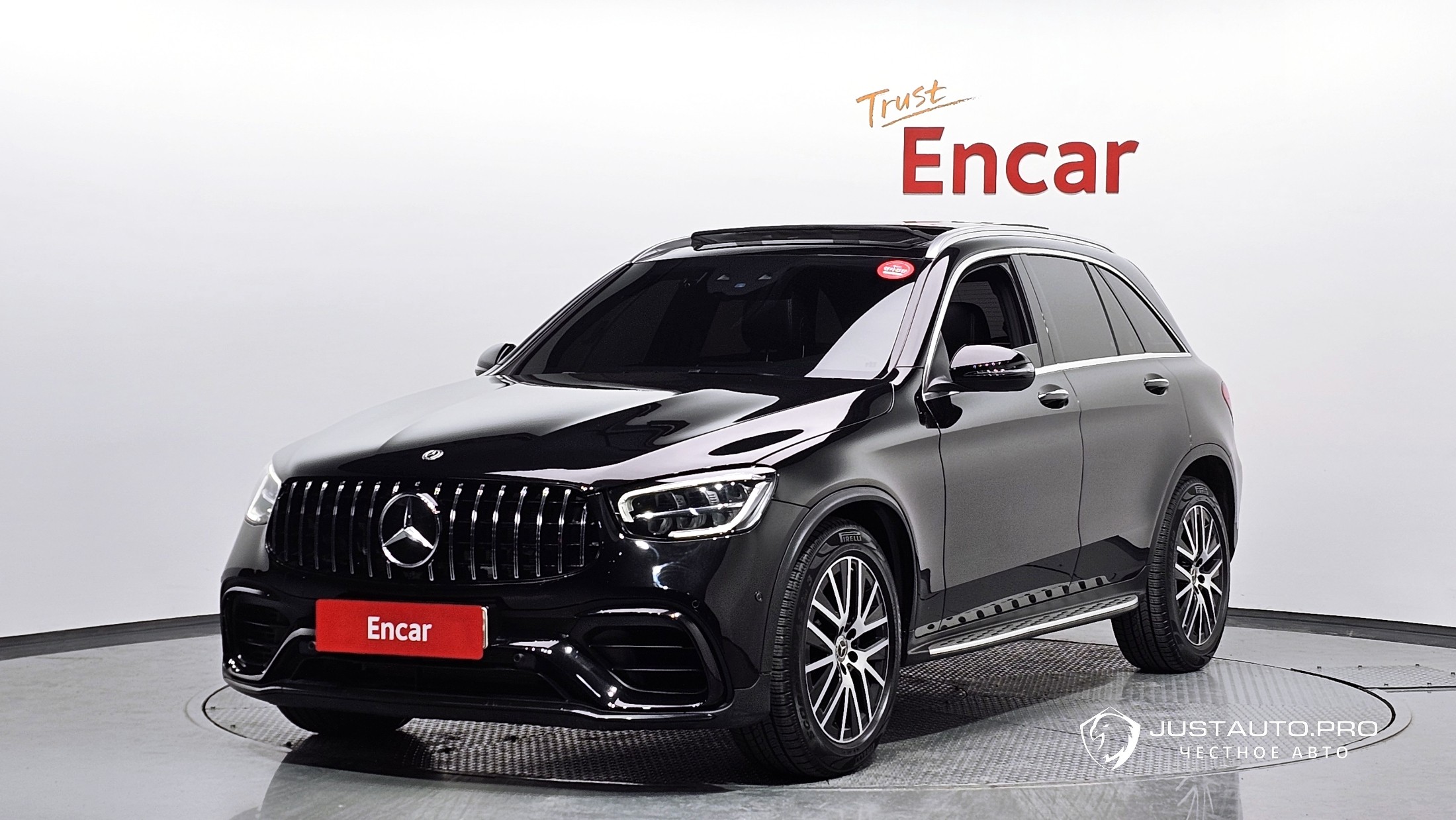 Автомобиль Mercedes-Benz GLC-Class