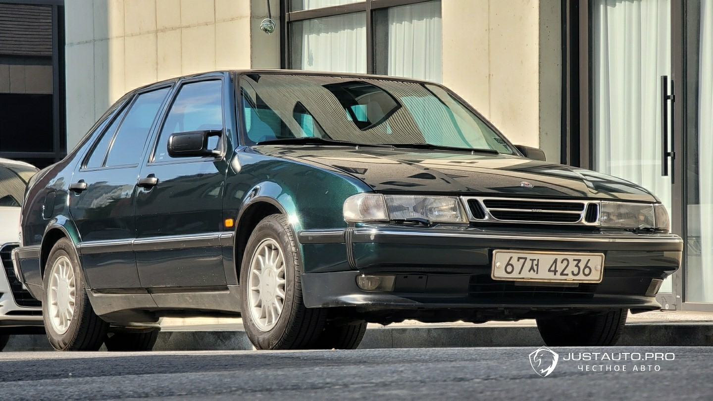 Автомобиль Saab 9000