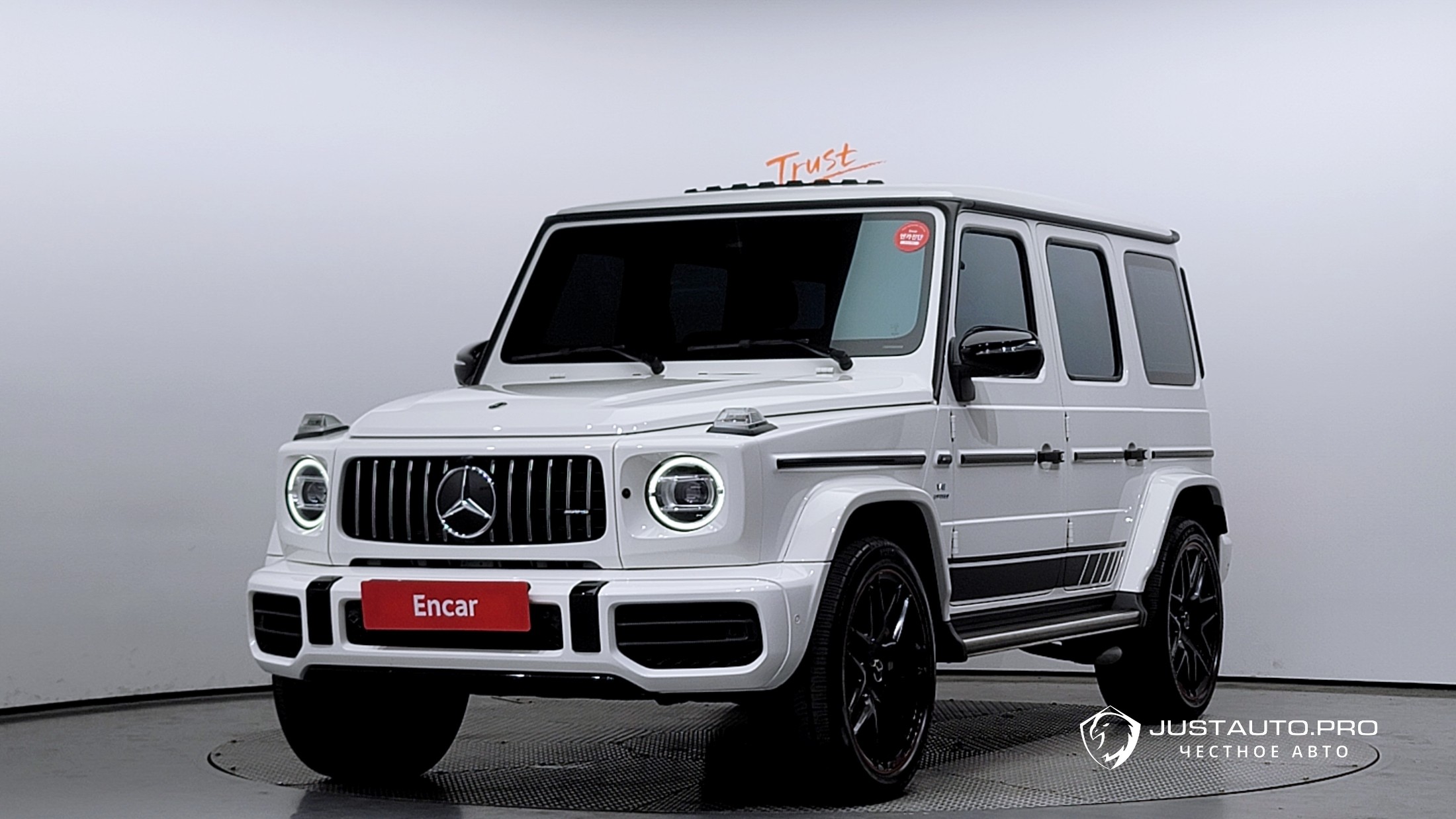 Автомобиль Mercedes-Benz G-Class