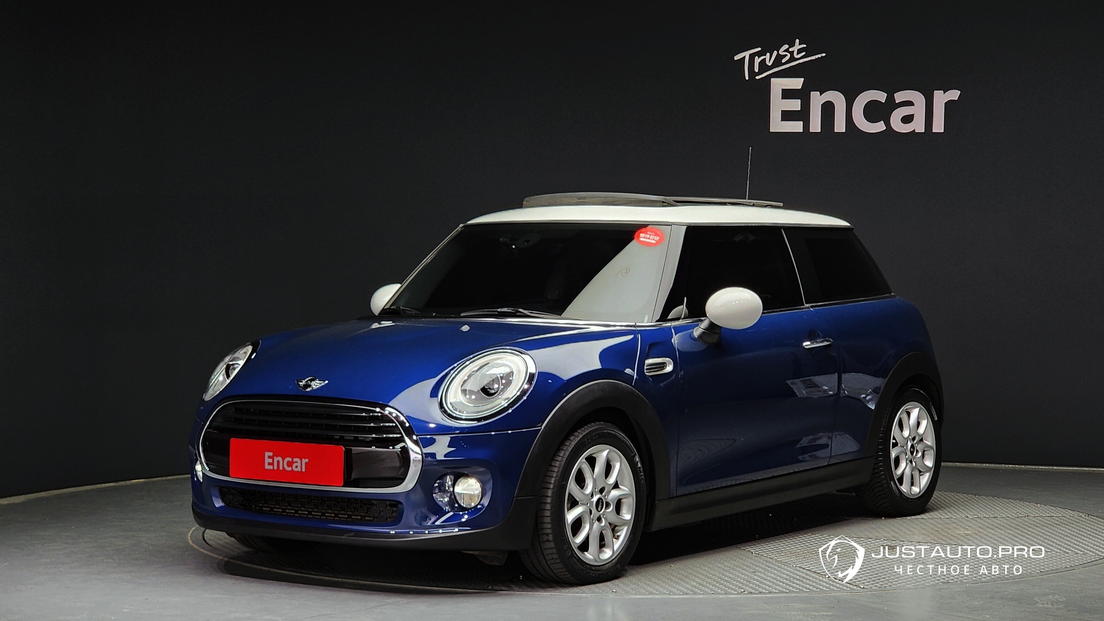 Автомобиль Mini Cooper