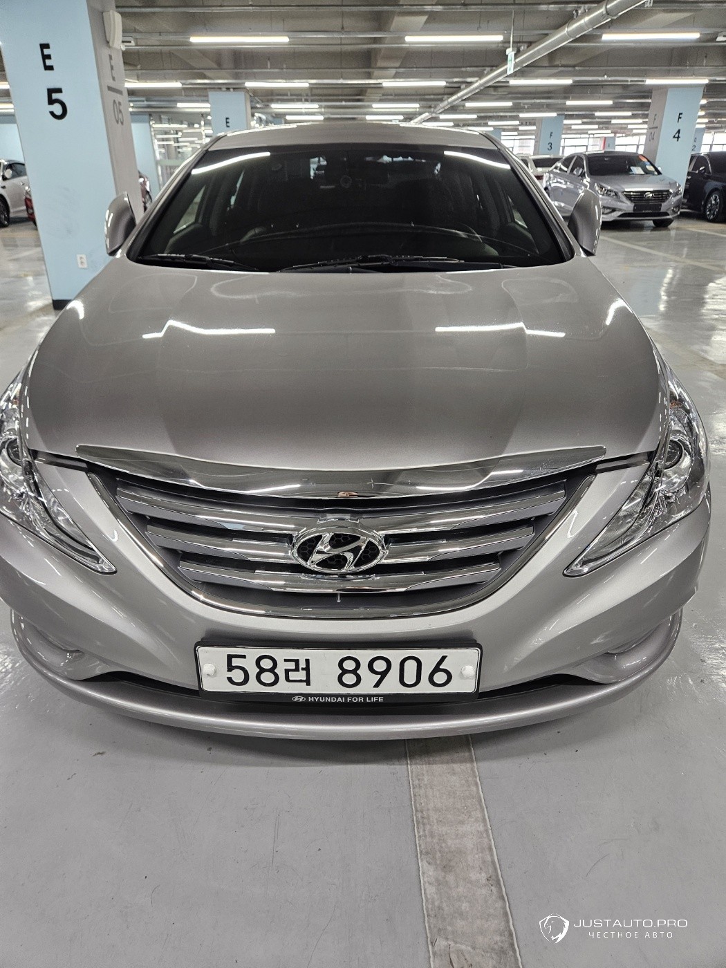 Автомобиль Hyundai Sonata