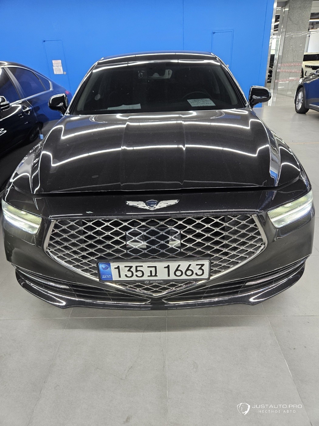 Автомобиль Genesis G90