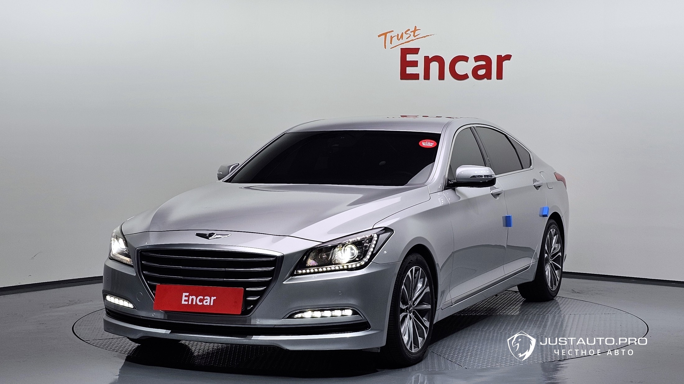 Автомобиль Hyundai Genesis