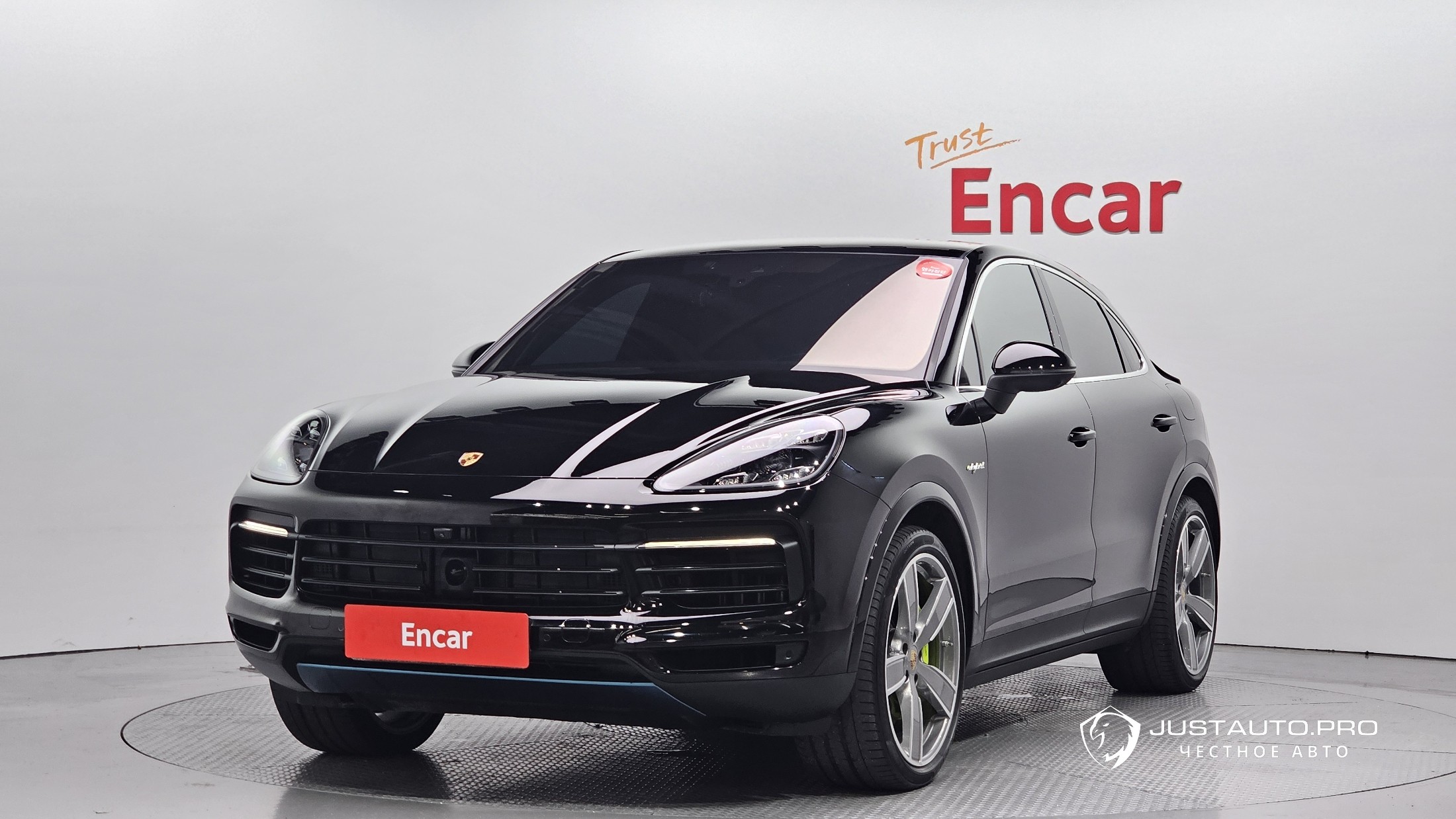 Автомобиль Porsche Cayenne