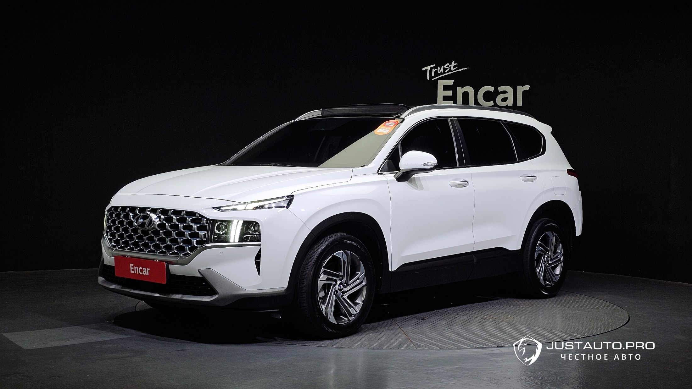 Автомобиль Hyundai Santafe