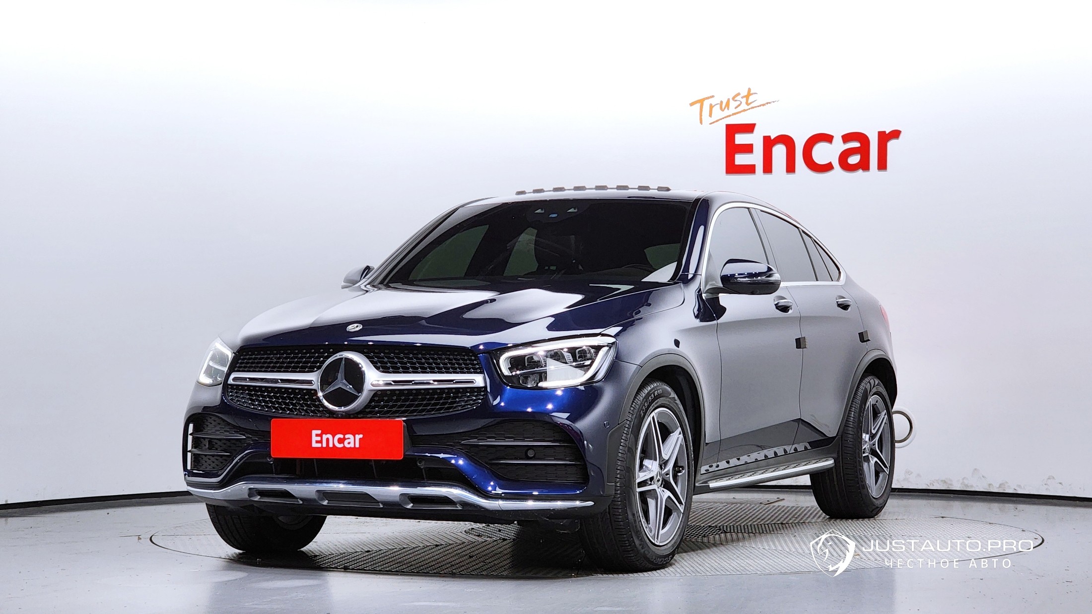 Автомобиль Mercedes-Benz GLC-Class