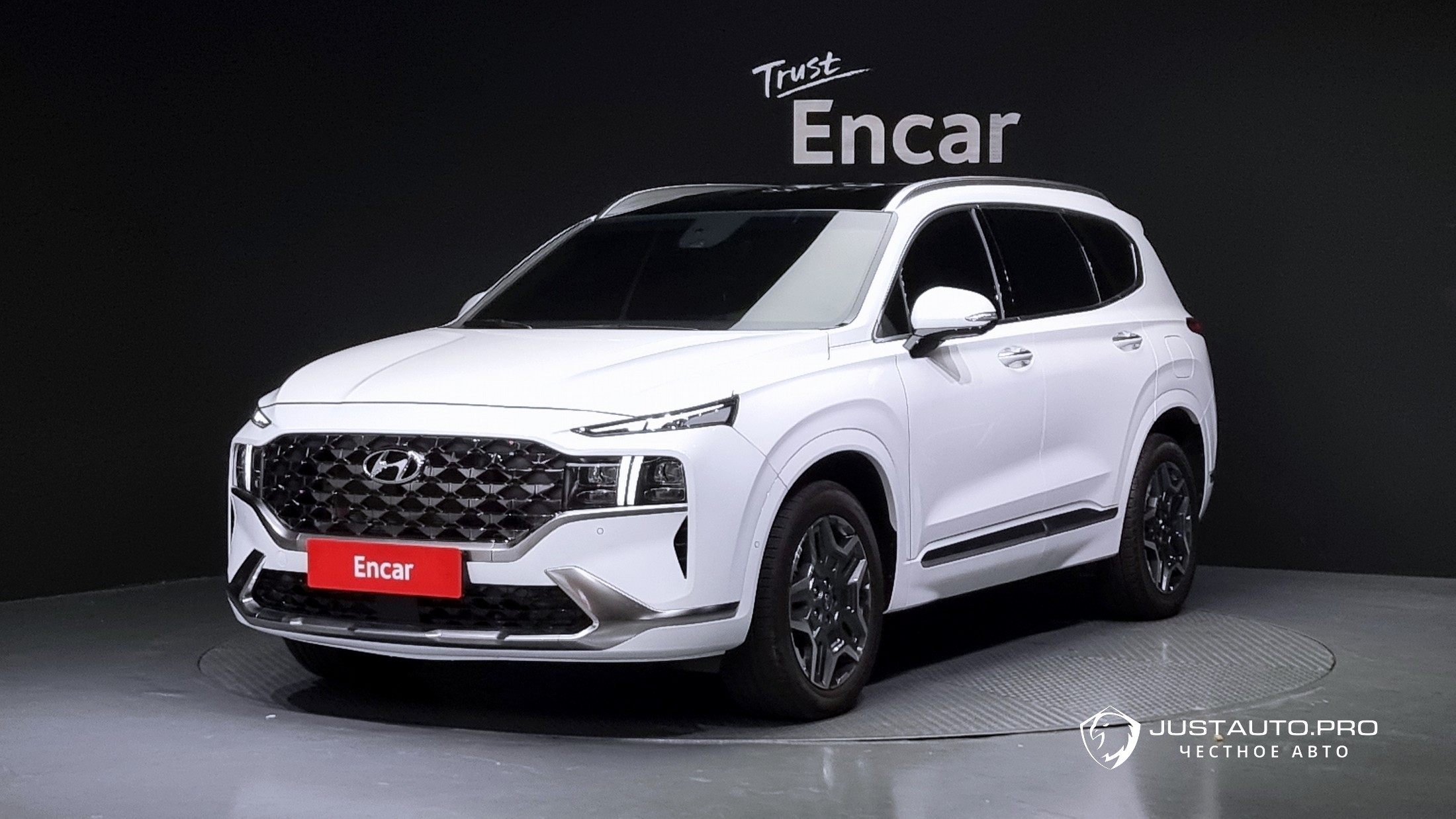 Автомобиль Hyundai Santafe