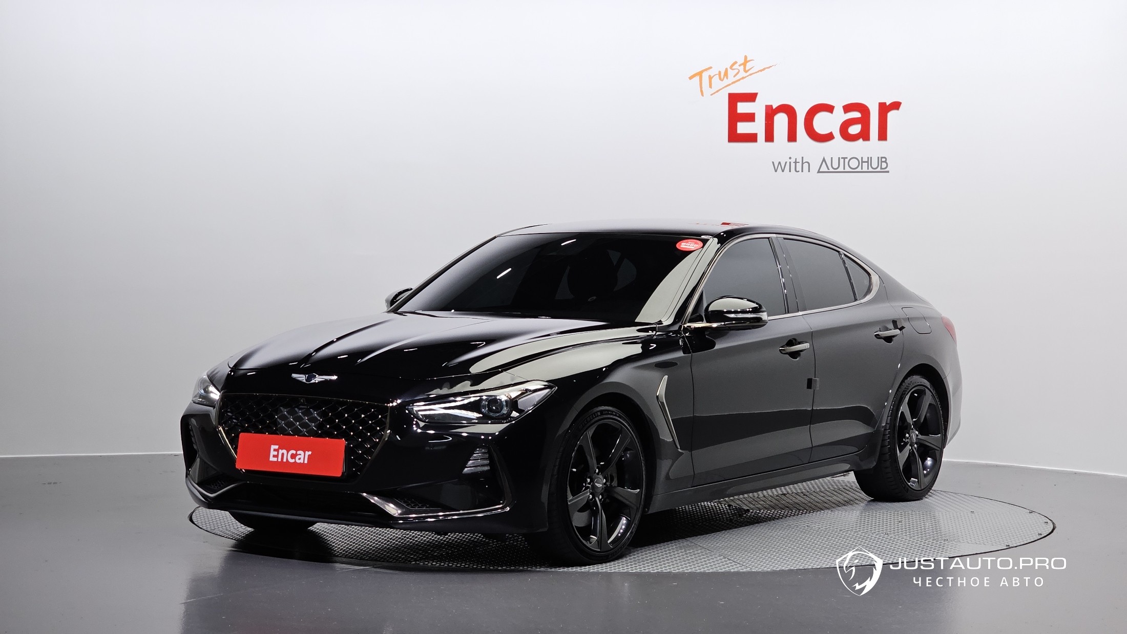 Автомобиль Genesis G70