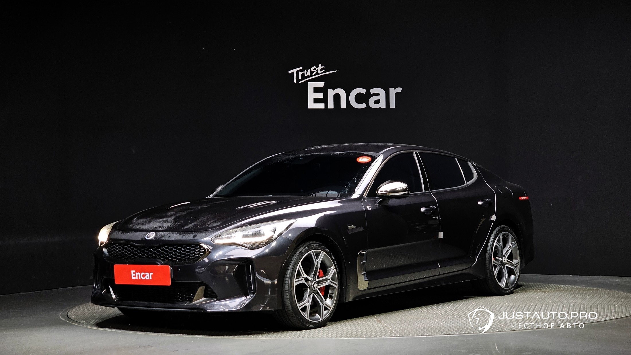 Автомобиль Kia Stinger