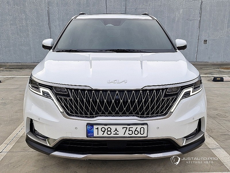 Автомобиль Kia Canival