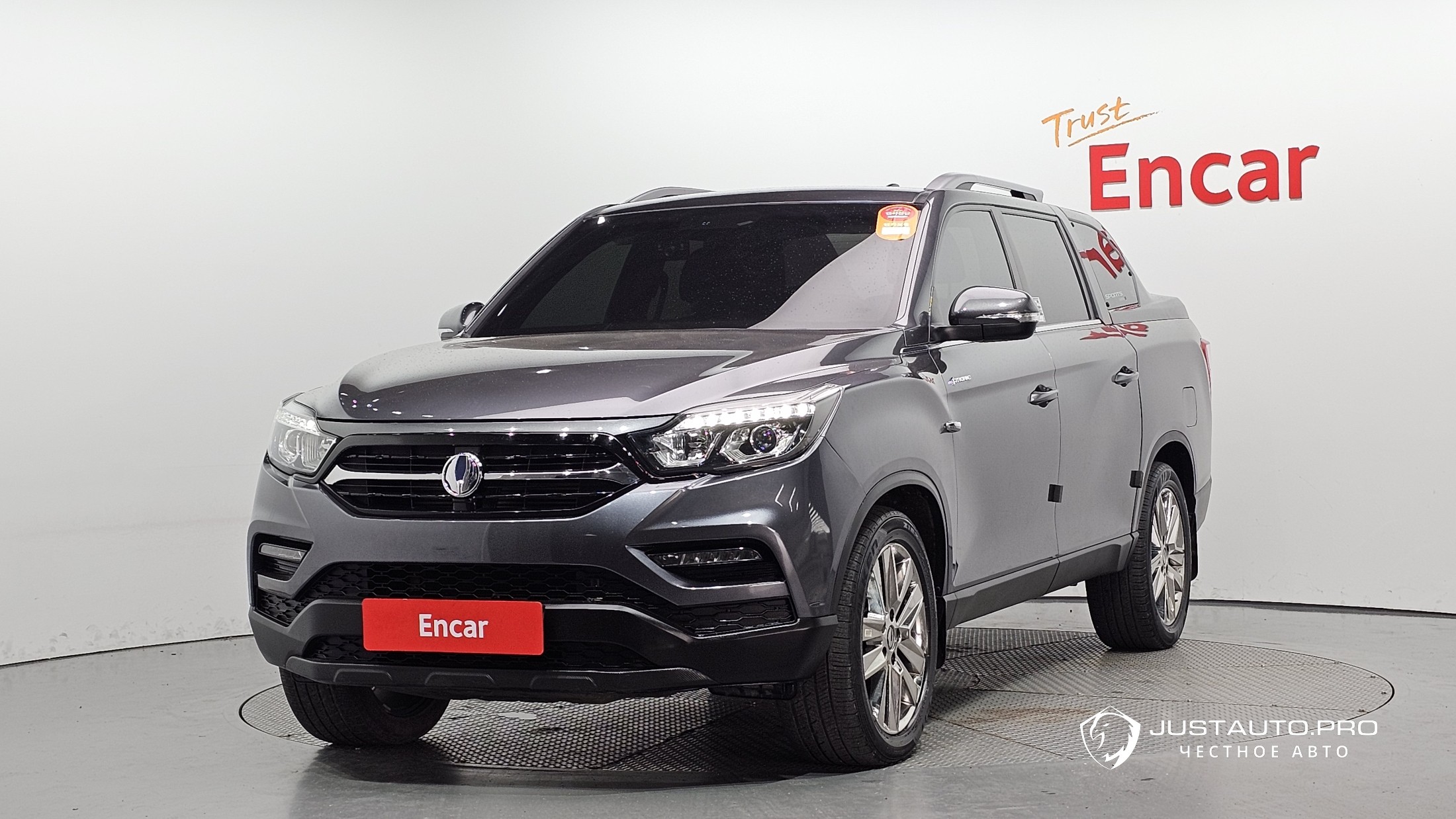 Автомобиль KG_Mobility_Ssangyong Rexton
