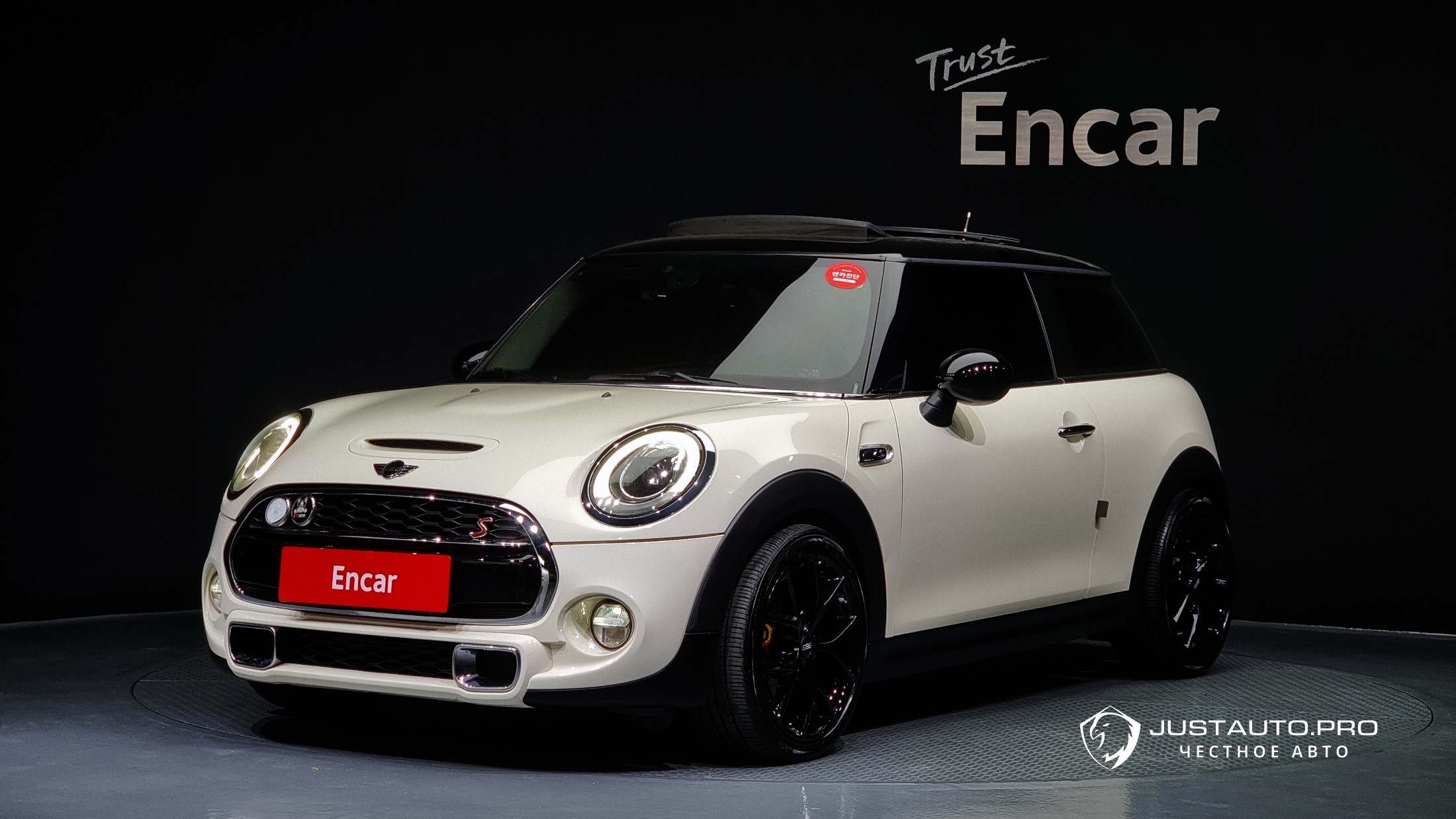 Автомобиль Mini Cooper