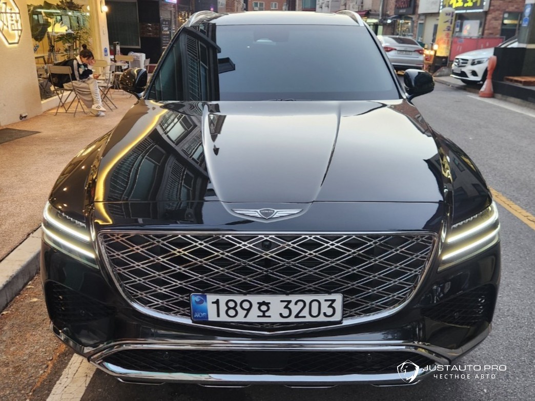 Автомобиль Genesis GV80