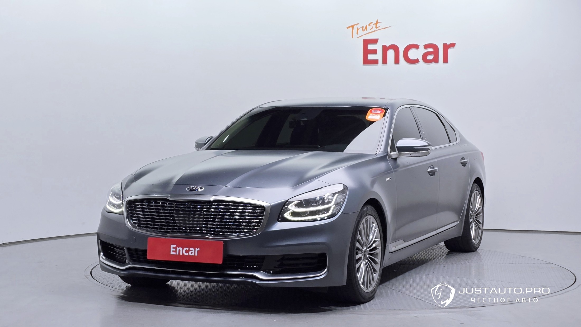 Автомобиль Kia K9