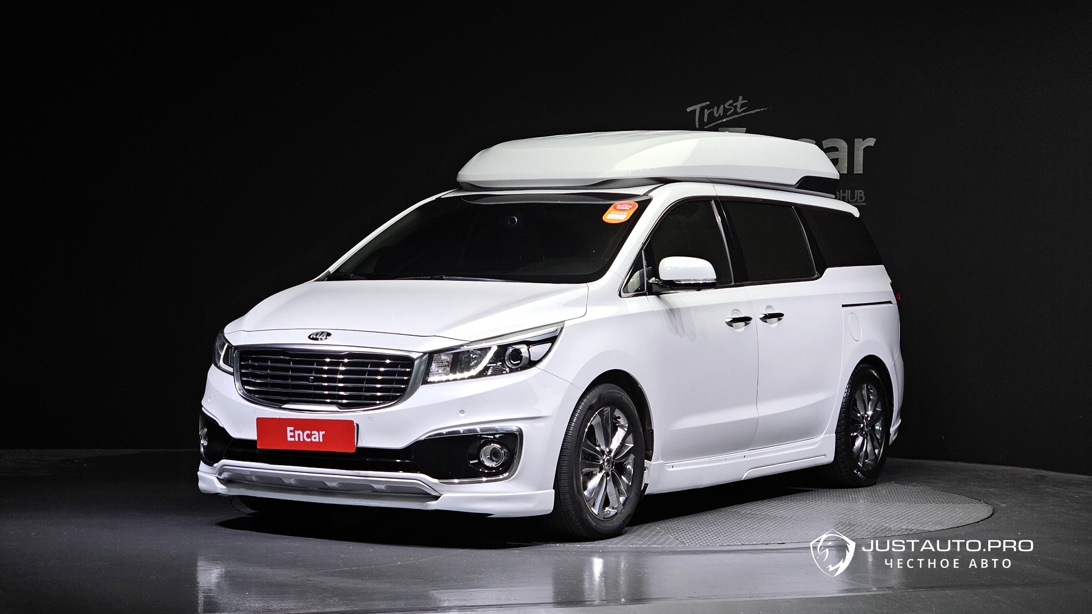 Автомобиль Kia Canival